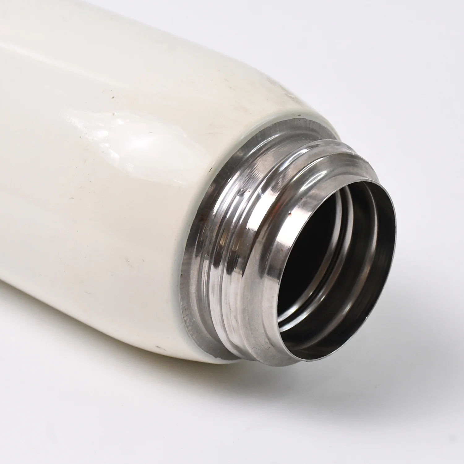 Stainless Steel Double Wall Vacuum-Insulated Drink Water Bottle (500 ML Approx) - Image 6
