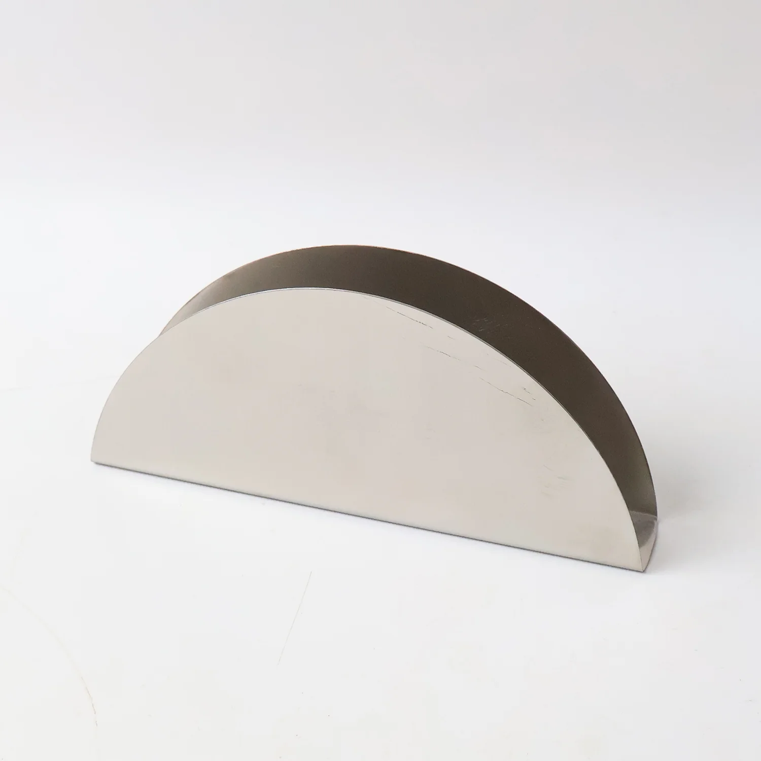 Stainless Steel Half-Moon Shaped Tissue Paper Napkin Holder Stand (1 Pc) - Image 5