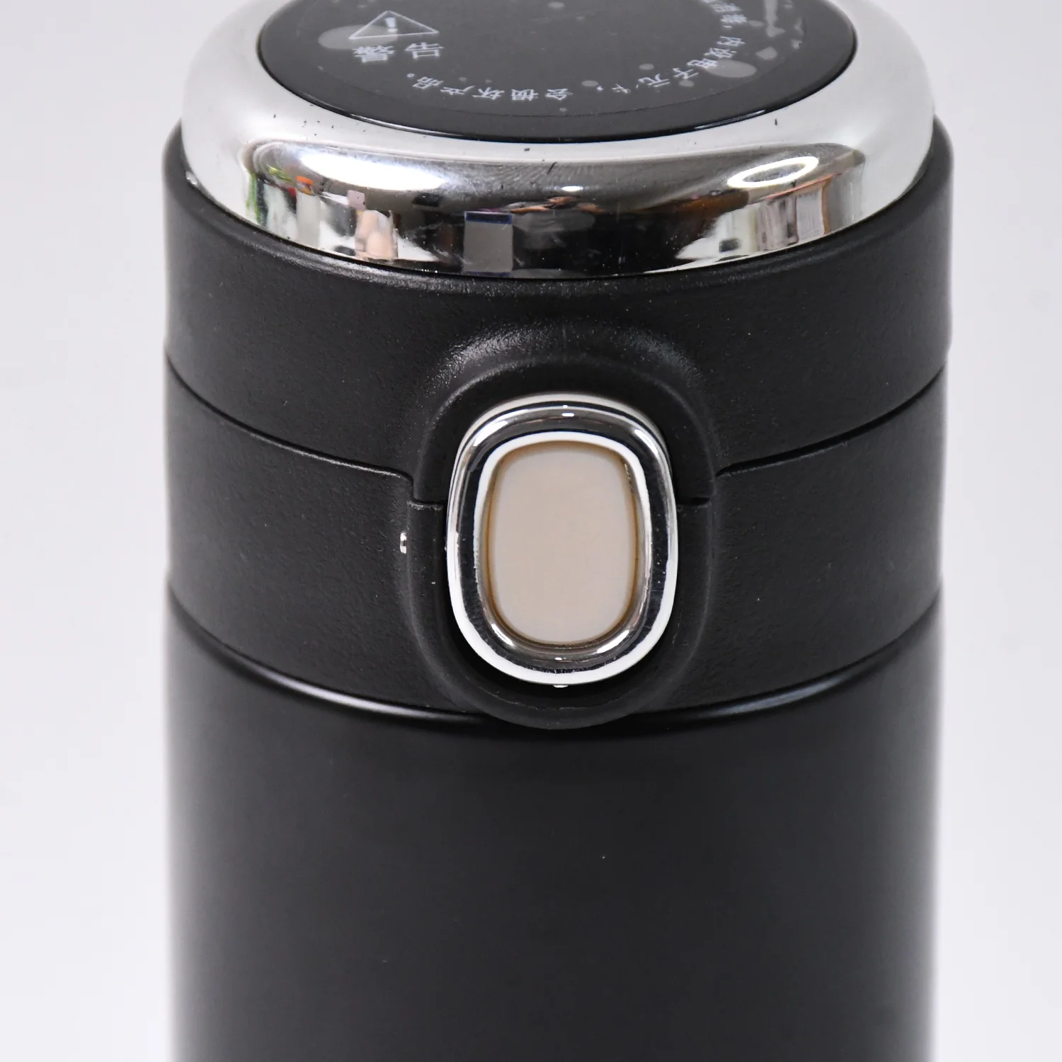 Stainless Steel Insulated Vacuum Bottle With Insulated Cap Lock (350ml) Approx - Image 7