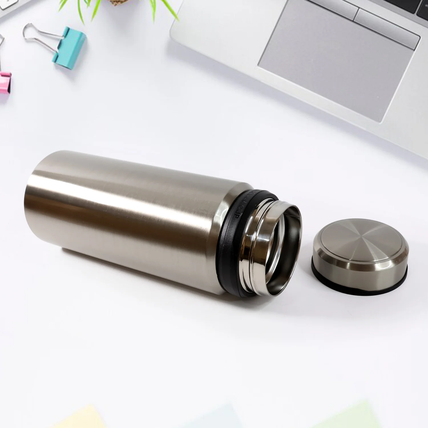 Stainless Steel insulated Vacuum Water Bottle (1000ml) - Image 6