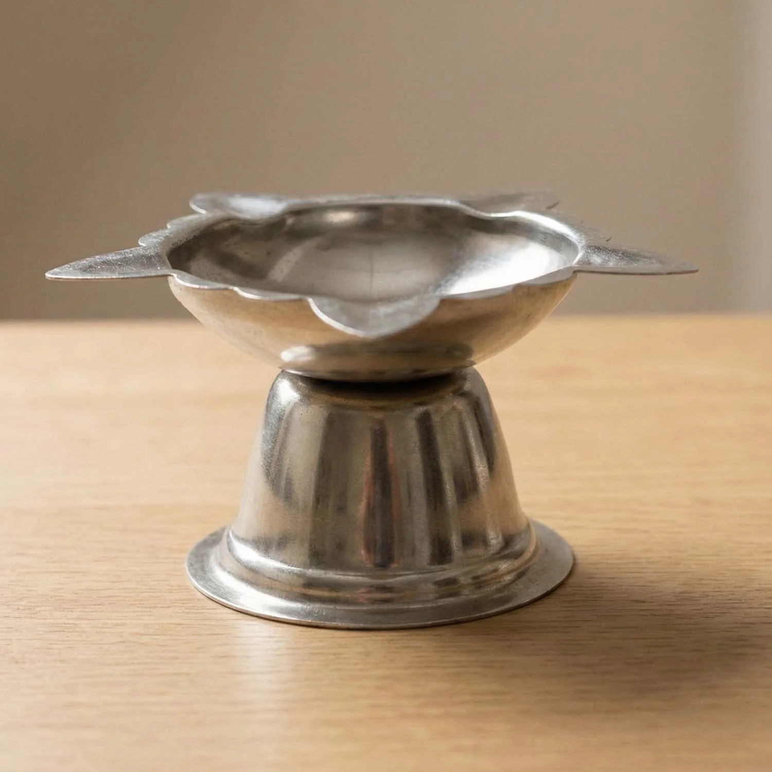 Stainless Steel Sunflower Design Diya Stand (Big Size) (1 Pc) - Image 7