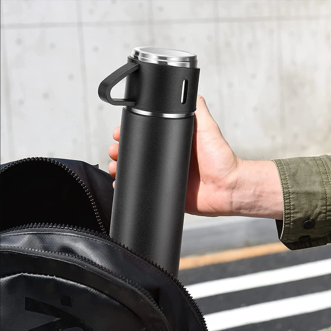 Stainless Steel Vacuum Flask Set with 3 Steel Cups Combo (500ml) - Image 5