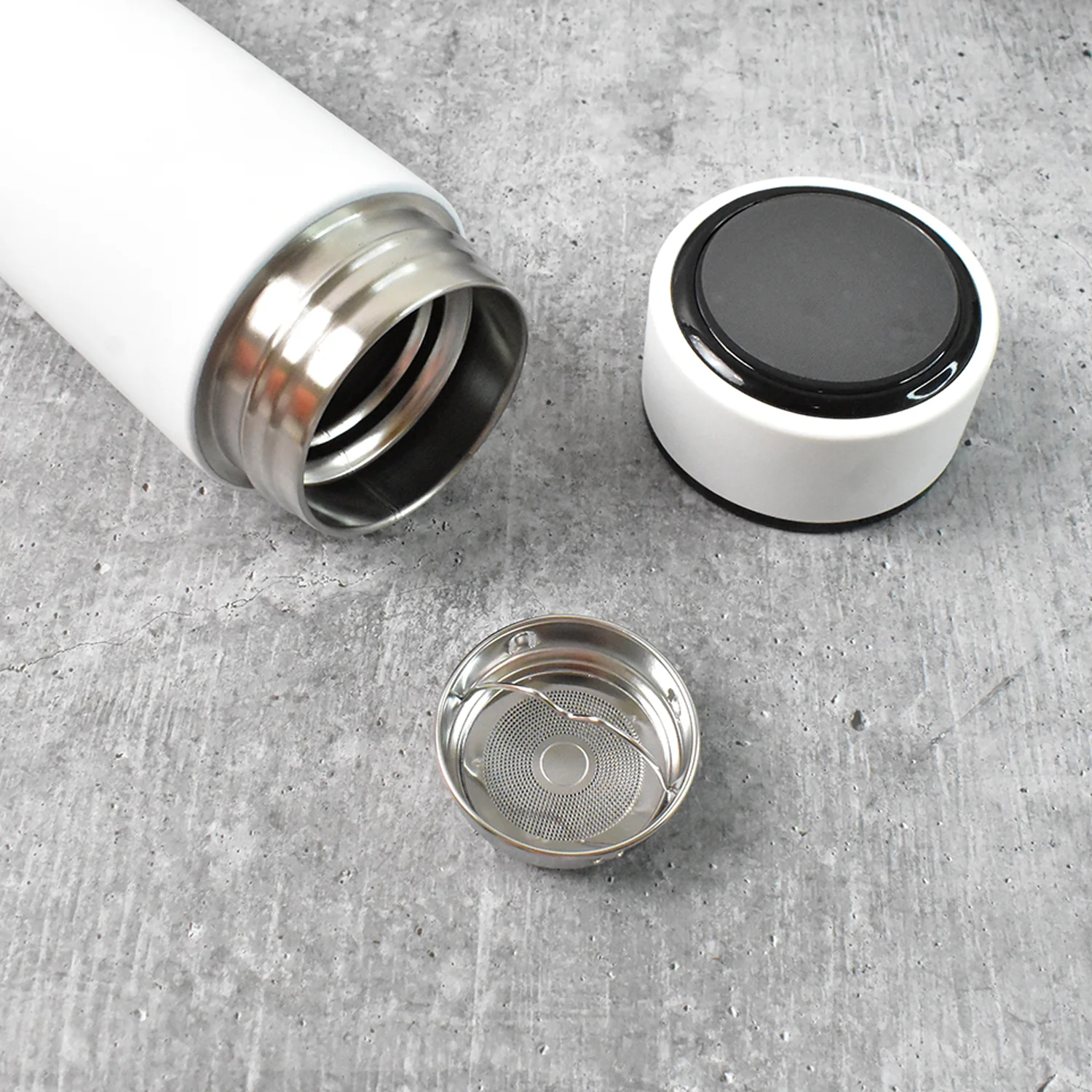 Stainless Steel Vacuum Flask with Digital Temperature Display - Image 7