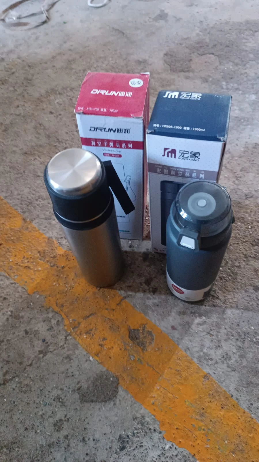 Stainless Steel Vacuum Water Bottle Approx 700ml (1 Pc) - Image 10