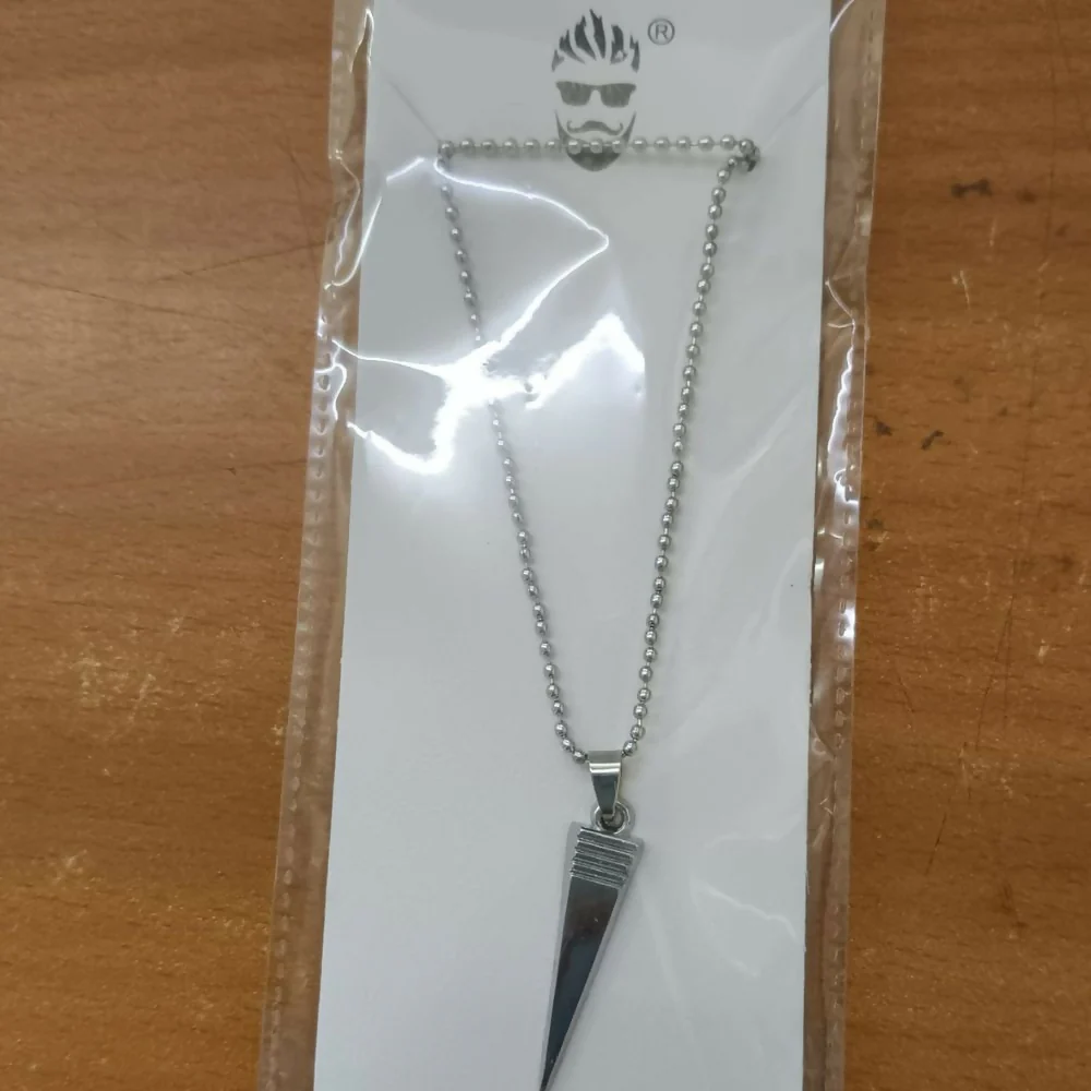 Steel Look Pointed Chain Pendnet - Image 3
