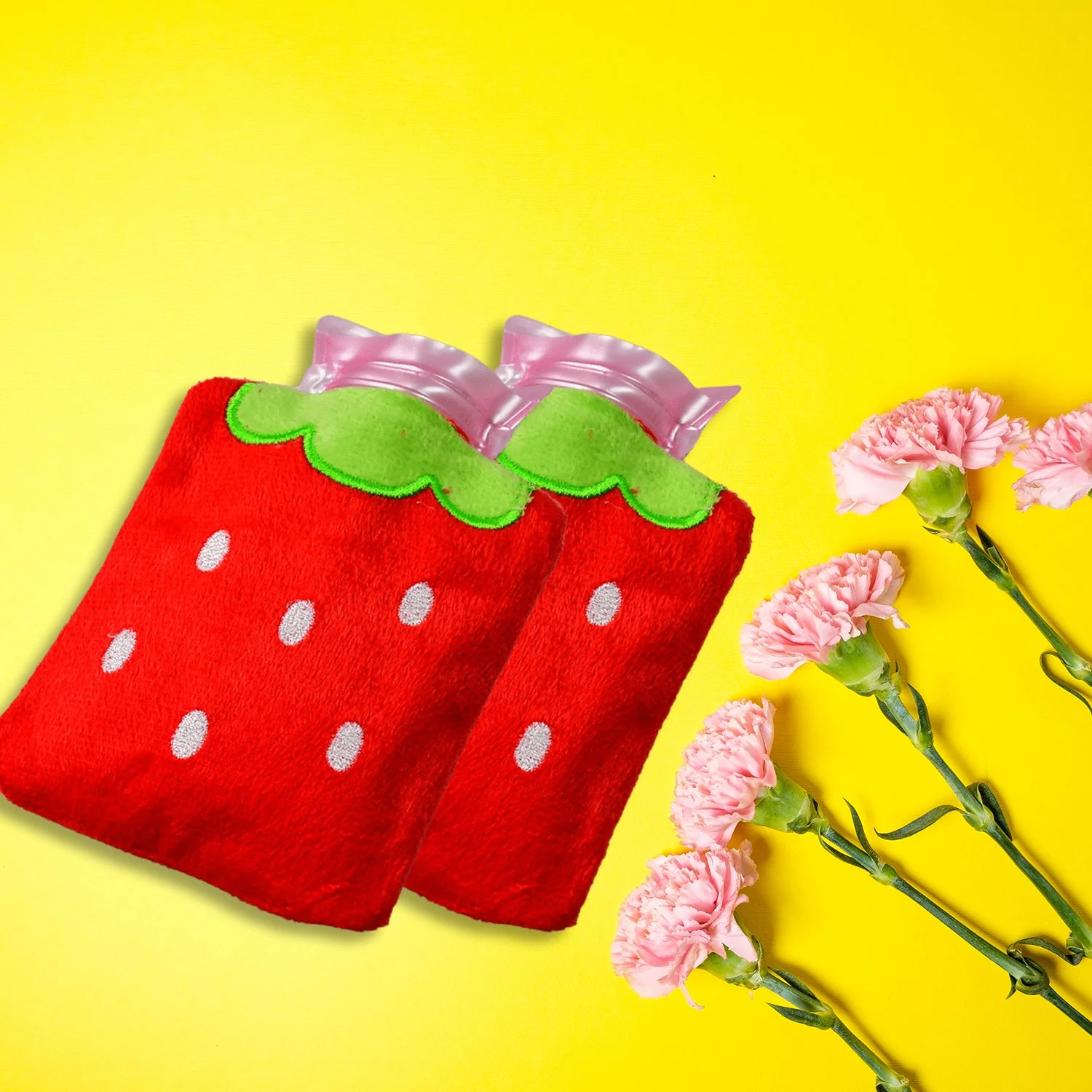 Strawberry design relief: mini hot water bag for neck & shoulders - Image 3