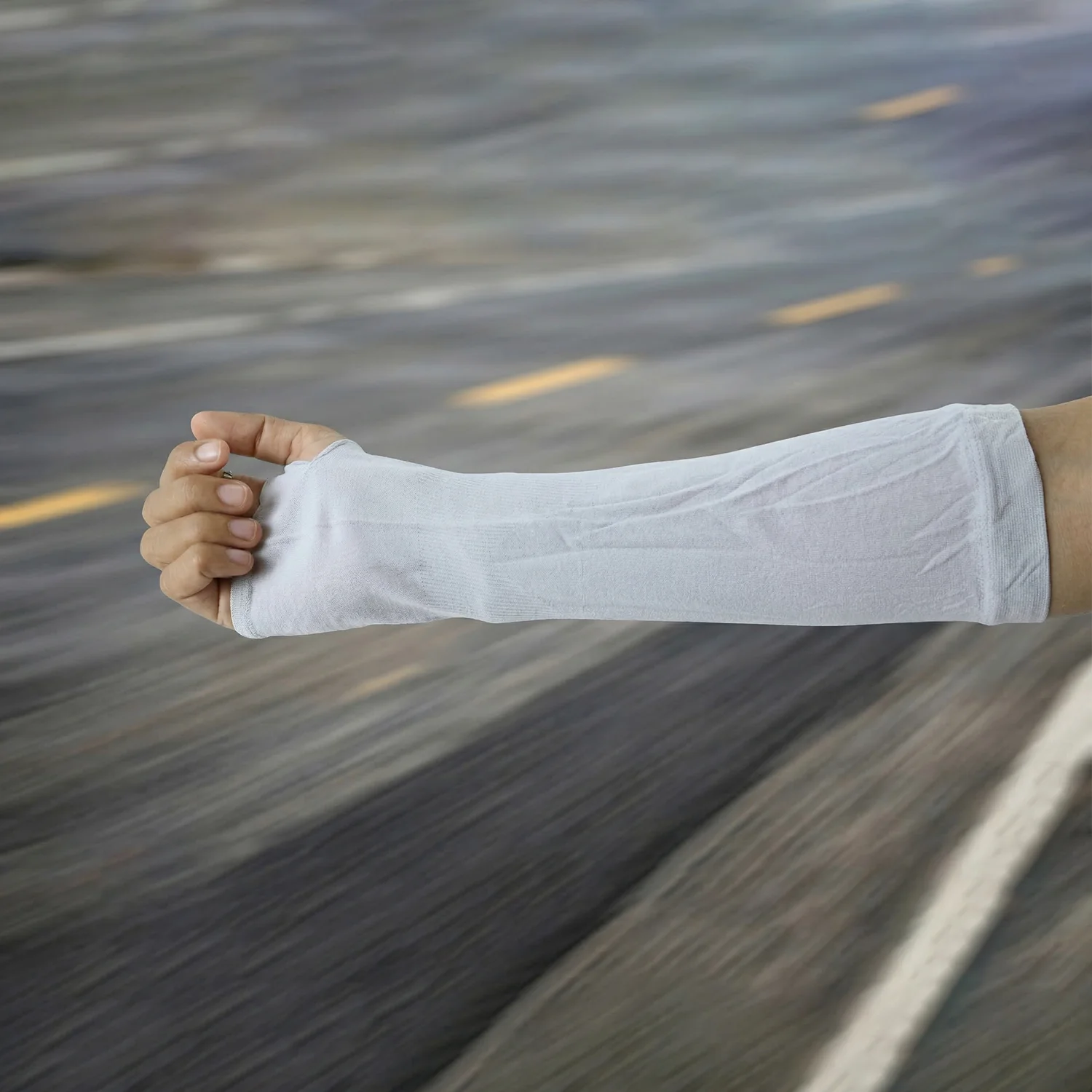 Stretchable Sports Arm Sleeve Pair (1 Pair, Mix Color) - Image 4