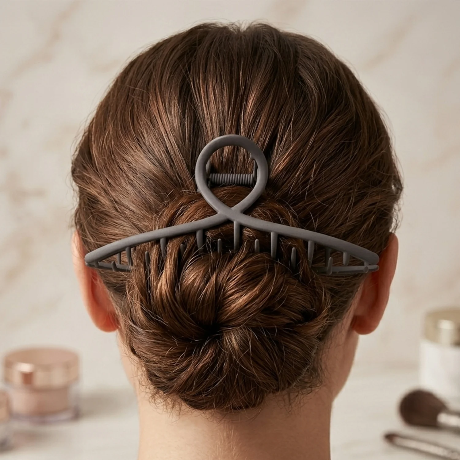 Strong Grip Large Hair Claw Clip (1 Pc) - Image 4