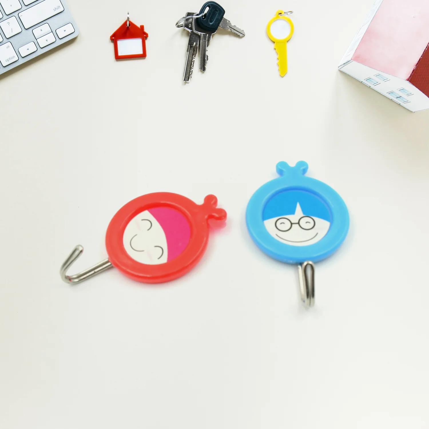Multipurpose Self-Adhesive Hooks (2 Pc): Heavy Duty, Waterproof, Bathroom, Kitchen (2 Pc) - Image 4