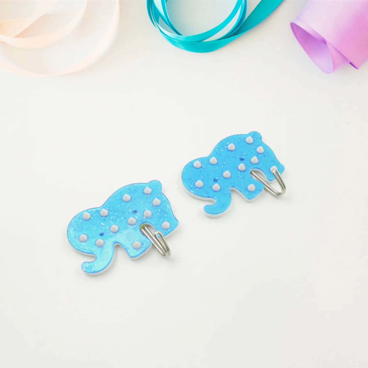 Strong Self-Adhesive Hooks (2 Pc): Heavy Duty, Waterproof, Multipurpose - Image 5