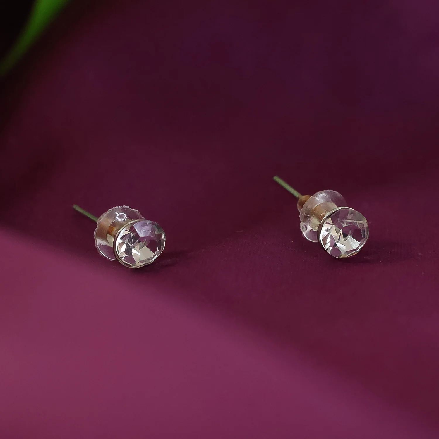 Stud Earrings With Single Stone (12Pair) - Image 3
