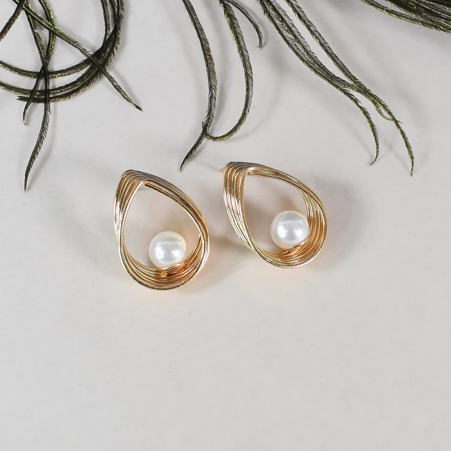 Stunning Earring Set for Stylish Looks - Image 4