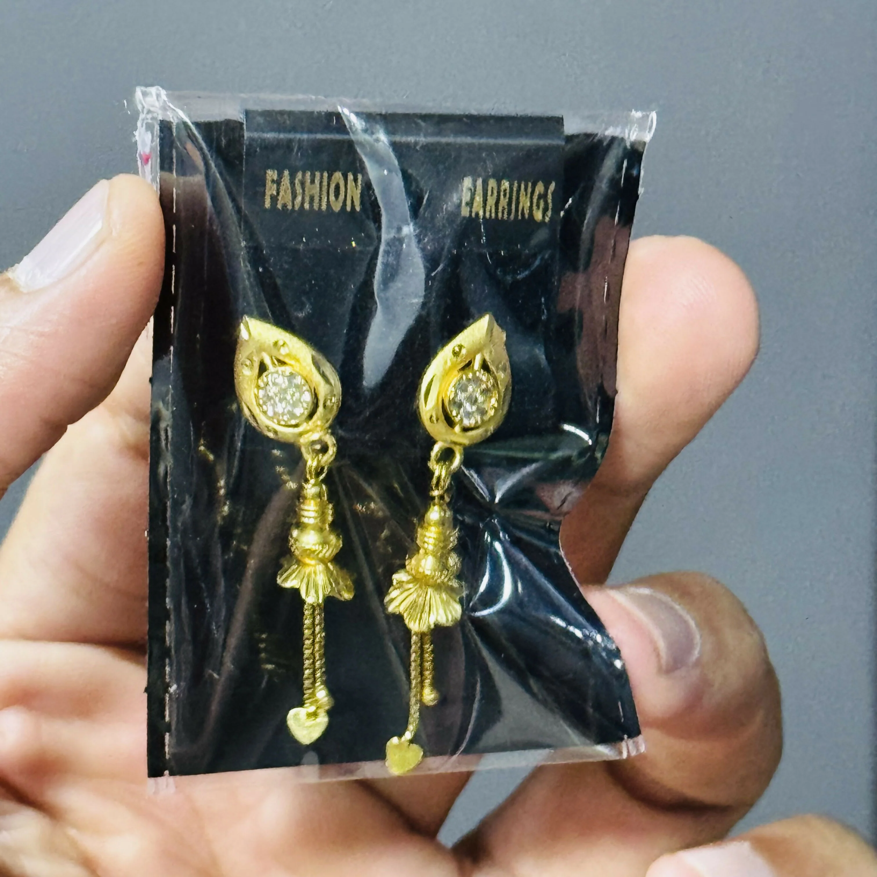 Stylish Everyday Lightweight Earrings - Image 5