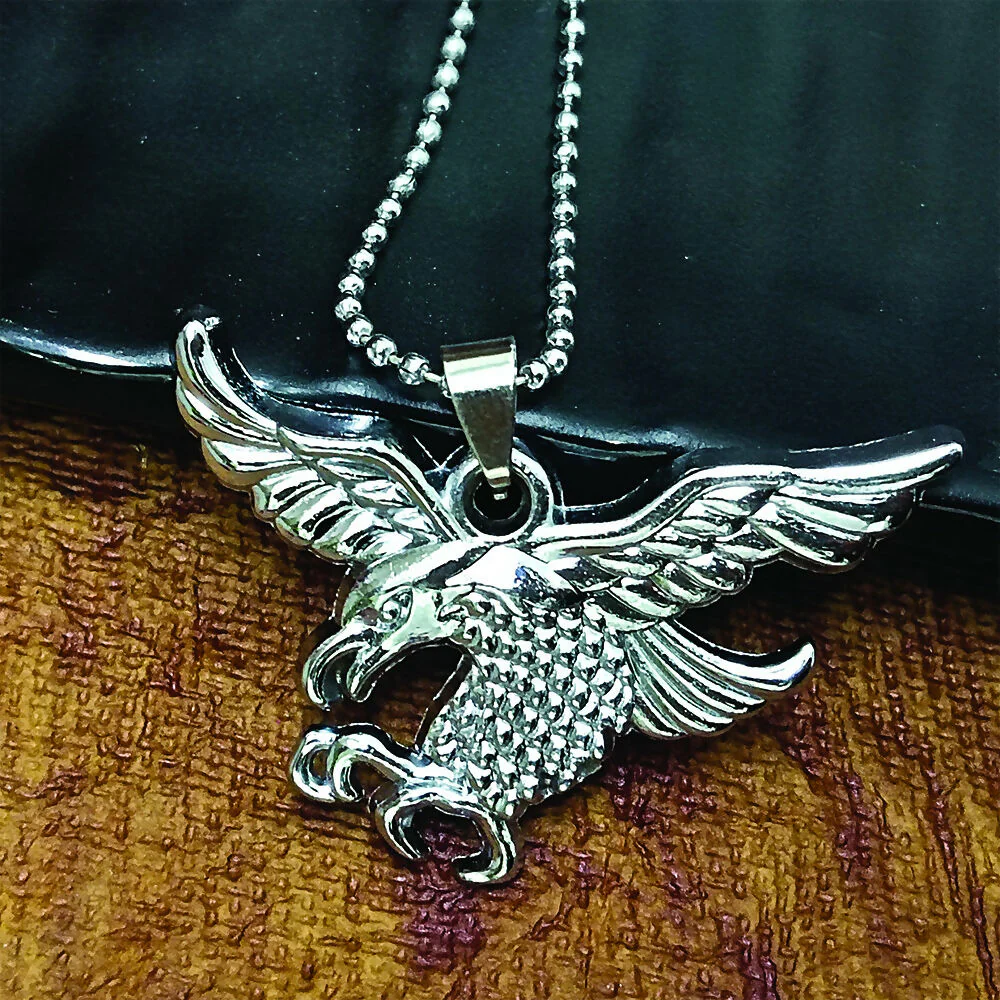 Stylish Flying Eagle chain pendent - Image 5