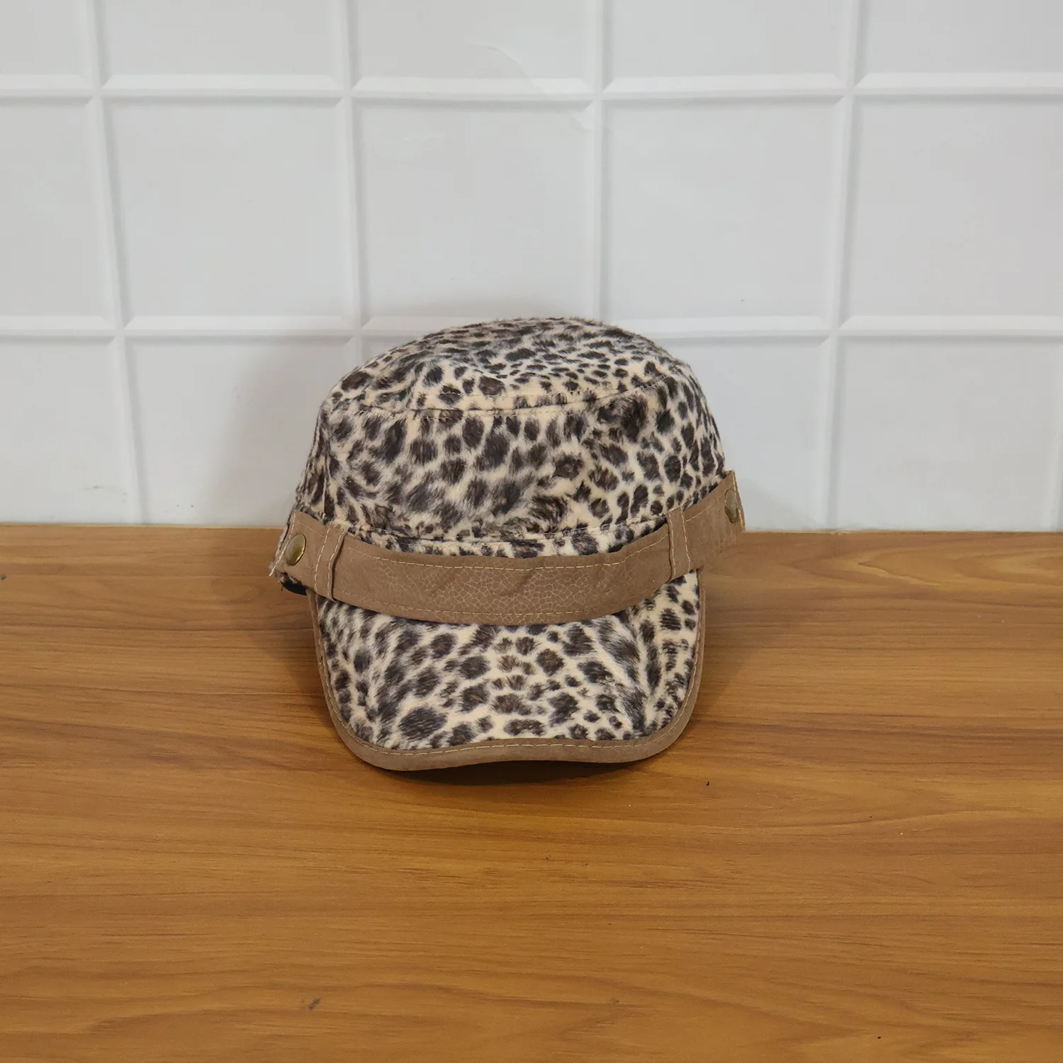 Stylish Leopard Print Military Style Cap (1 Pc) - Image 8