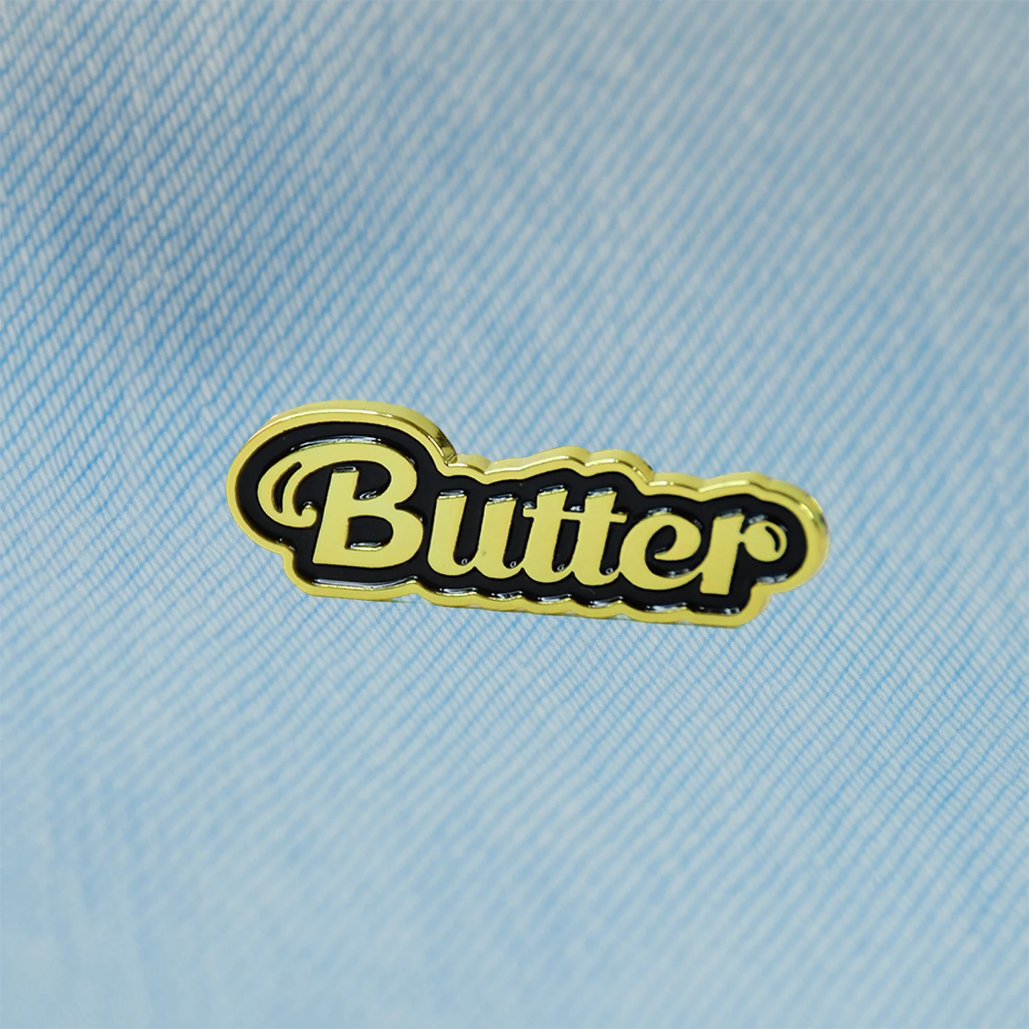 Stylish Metal Badge Pin – Single Piece (Random Design) - Image 4