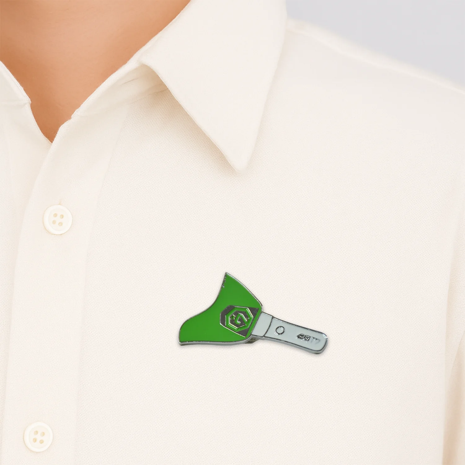 Stylish Metal Badge Pin – Single Piece (Random Design) - Image 7