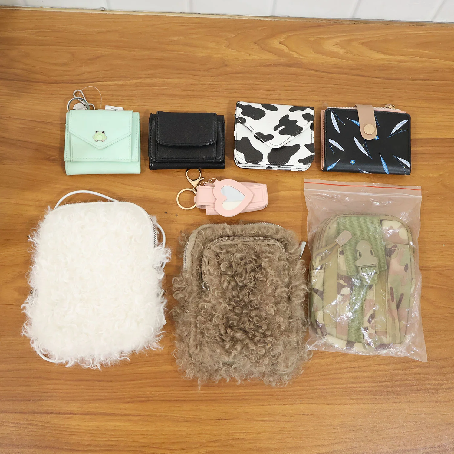 Stylish Mini Coin Purse & Card Holder Wallet with Keychain (1 Pc, Mix Design) - Image 9
