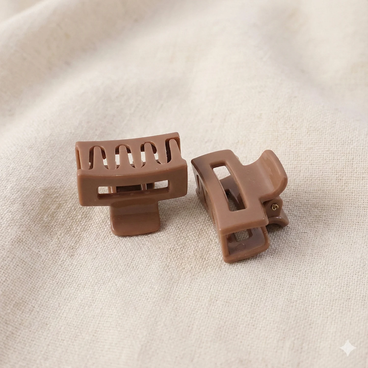 Stylish Mini Hair Claw Clips Set, 12 Pc - Image 4