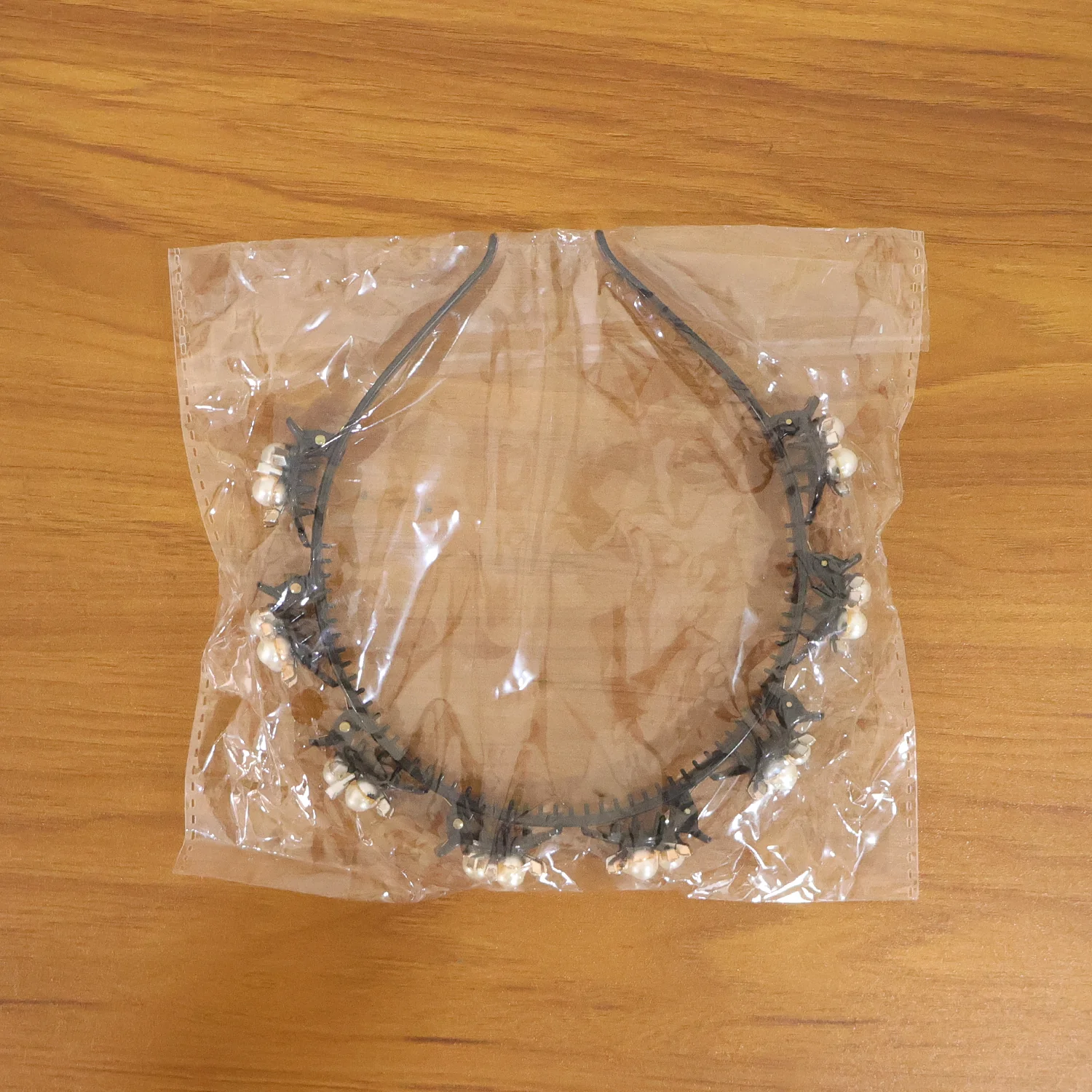 Stylish Pearl Embellished Floral Hairband for Girls & Women (1 Pc) - Image 8