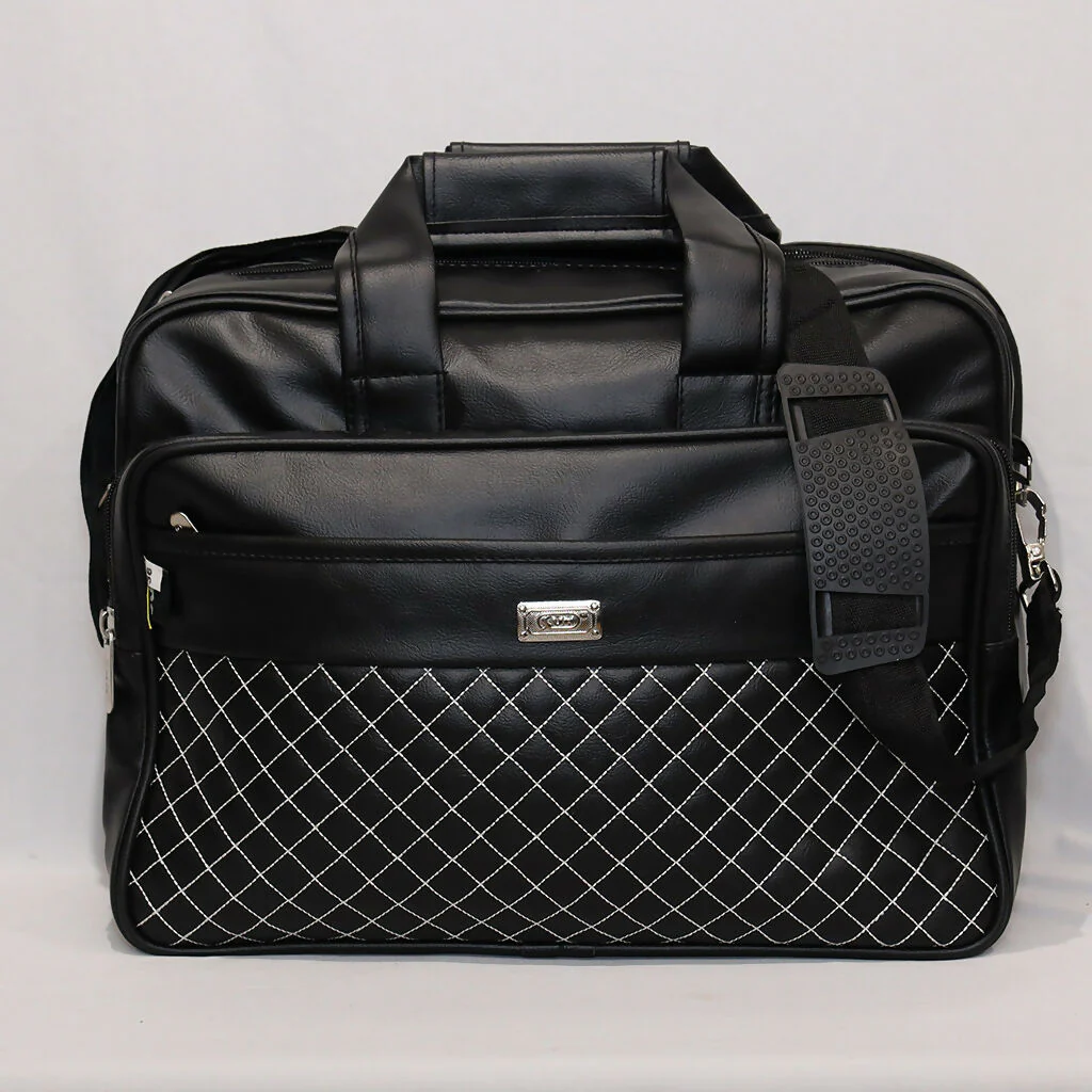 Stylish Quilted Hand & Shoulder Travel Bag with Multiple Compartments - Image 9