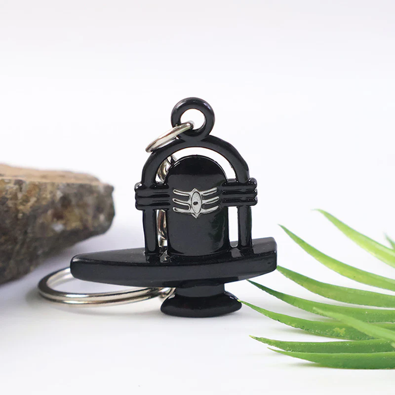 Stylish Shivling Metal Keychain – Elegant Black Finish Divine Key Ring - Image 4