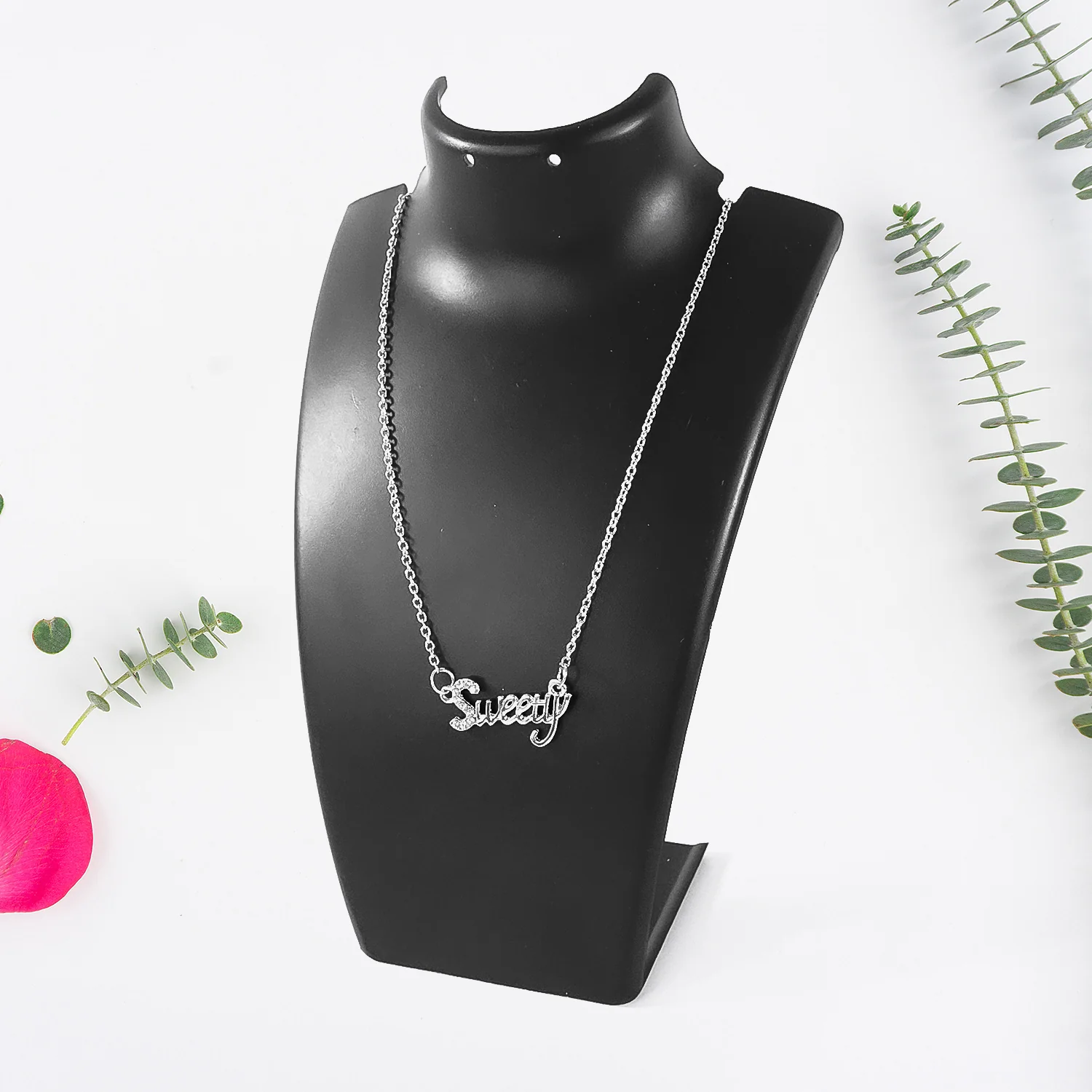 Stylish 'Sweety' Pendant With Chain (1Pc) - Image 2