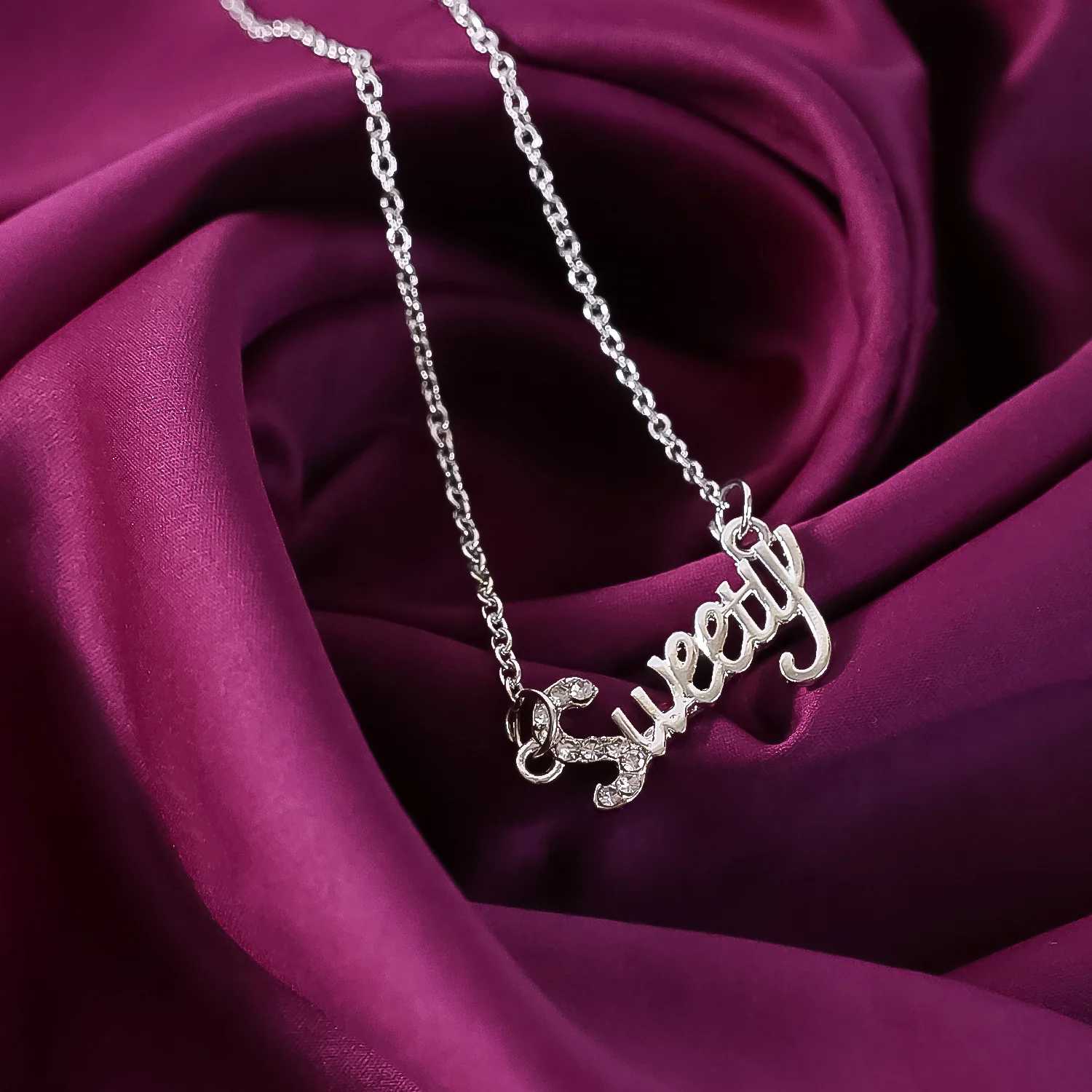 Stylish 'Sweety' Pendant With Chain (1Pc) - Image 4