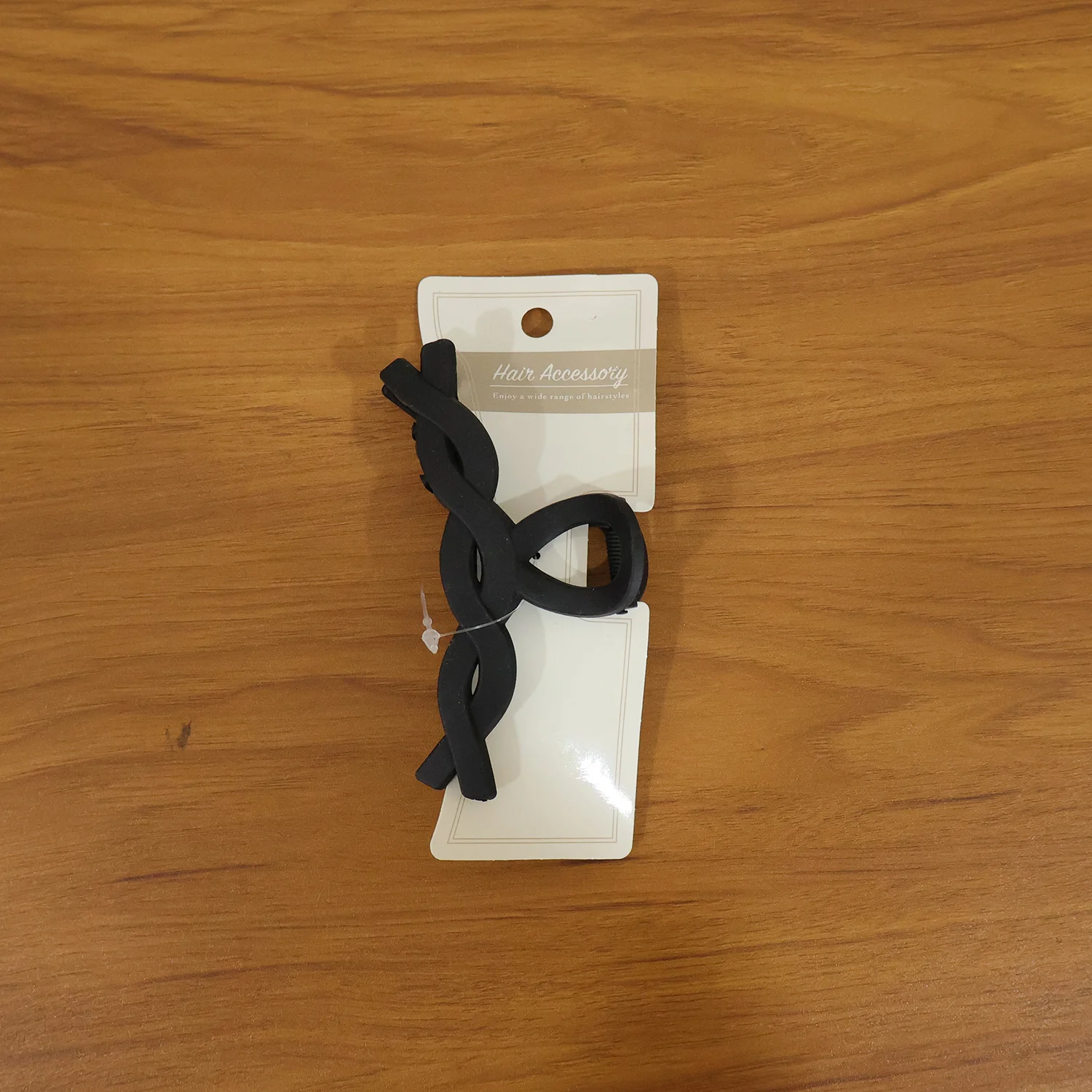 Stylish Twist Design Hair Claw Clip (1 Pc) - Image 8