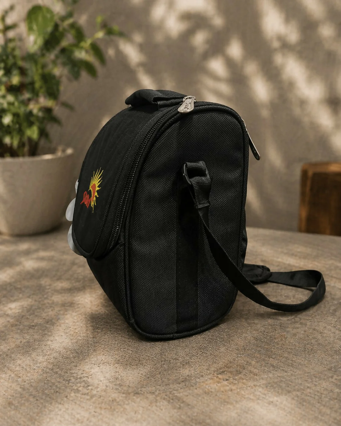 Sun Insulated Lunch Bag with Shoulder Strap for Office & Travel - Image 4