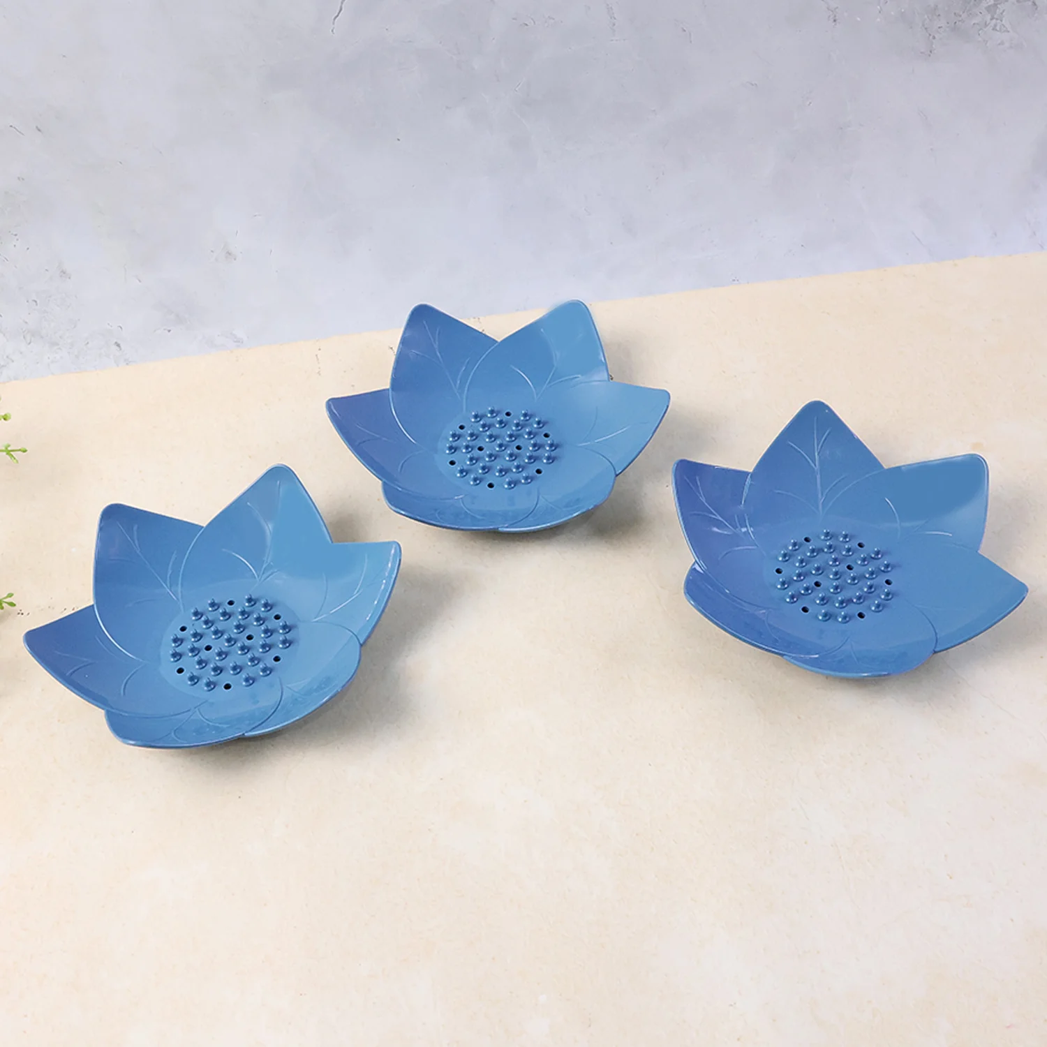 Supermom 3-Piece Lotus Blossom Design Soap Holder Set - Image 3