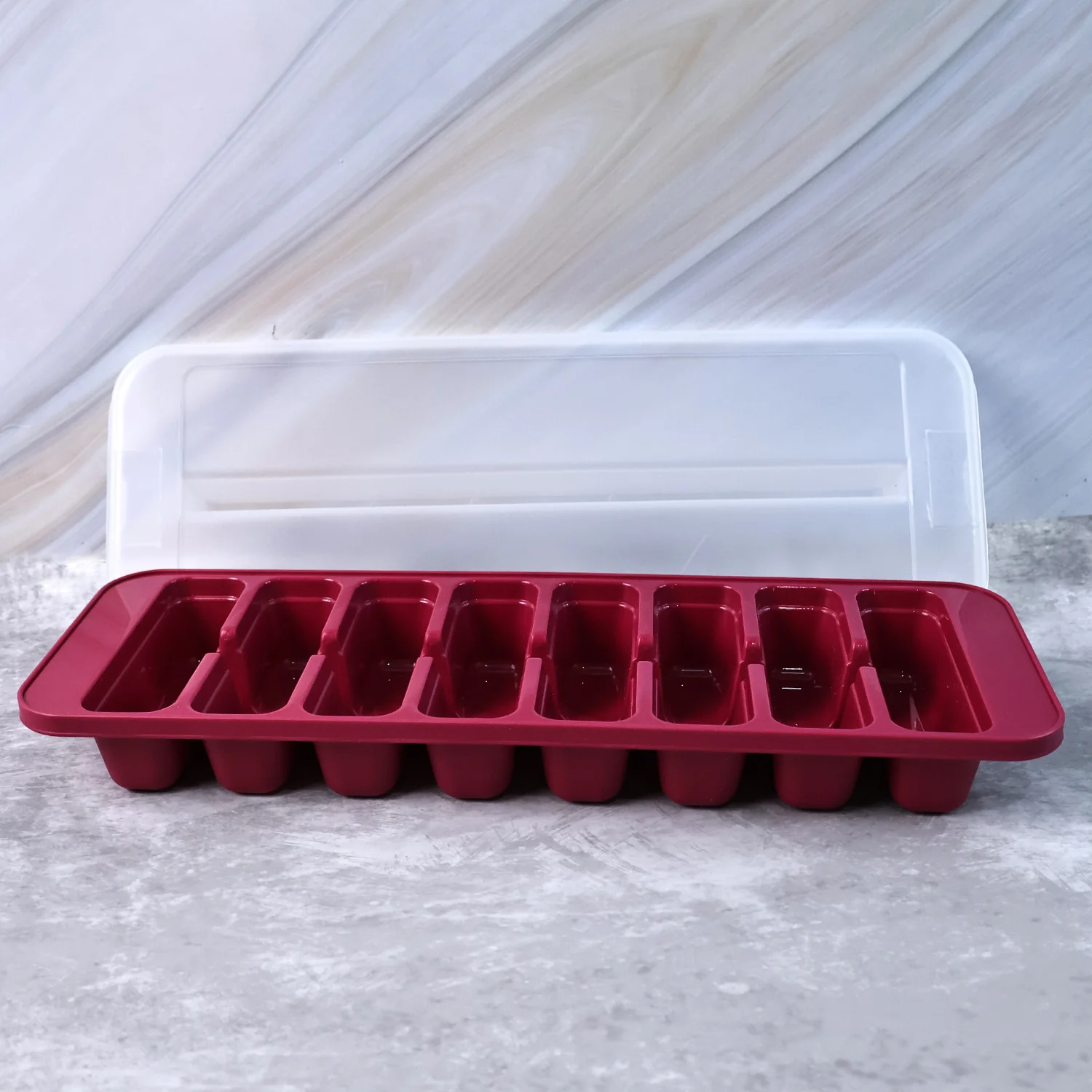 Supermom Frizzy Ice Tray with 2-in-1 Compartment for Ice Cubes and Storage Box (1 Pc) - Image 4