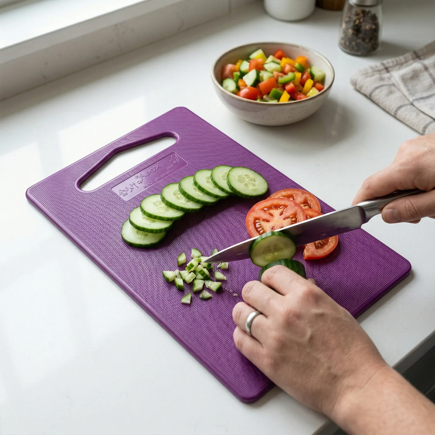 Supermom Little Master Unbreakable Cutting Board (1 Pc) - Image 3