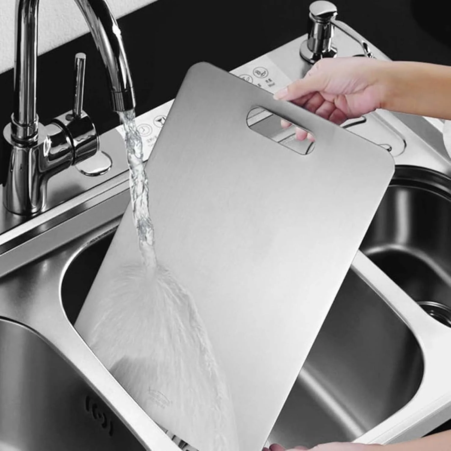 Supermom Medium Stello Stainless Steel Chopping Board - Image 9