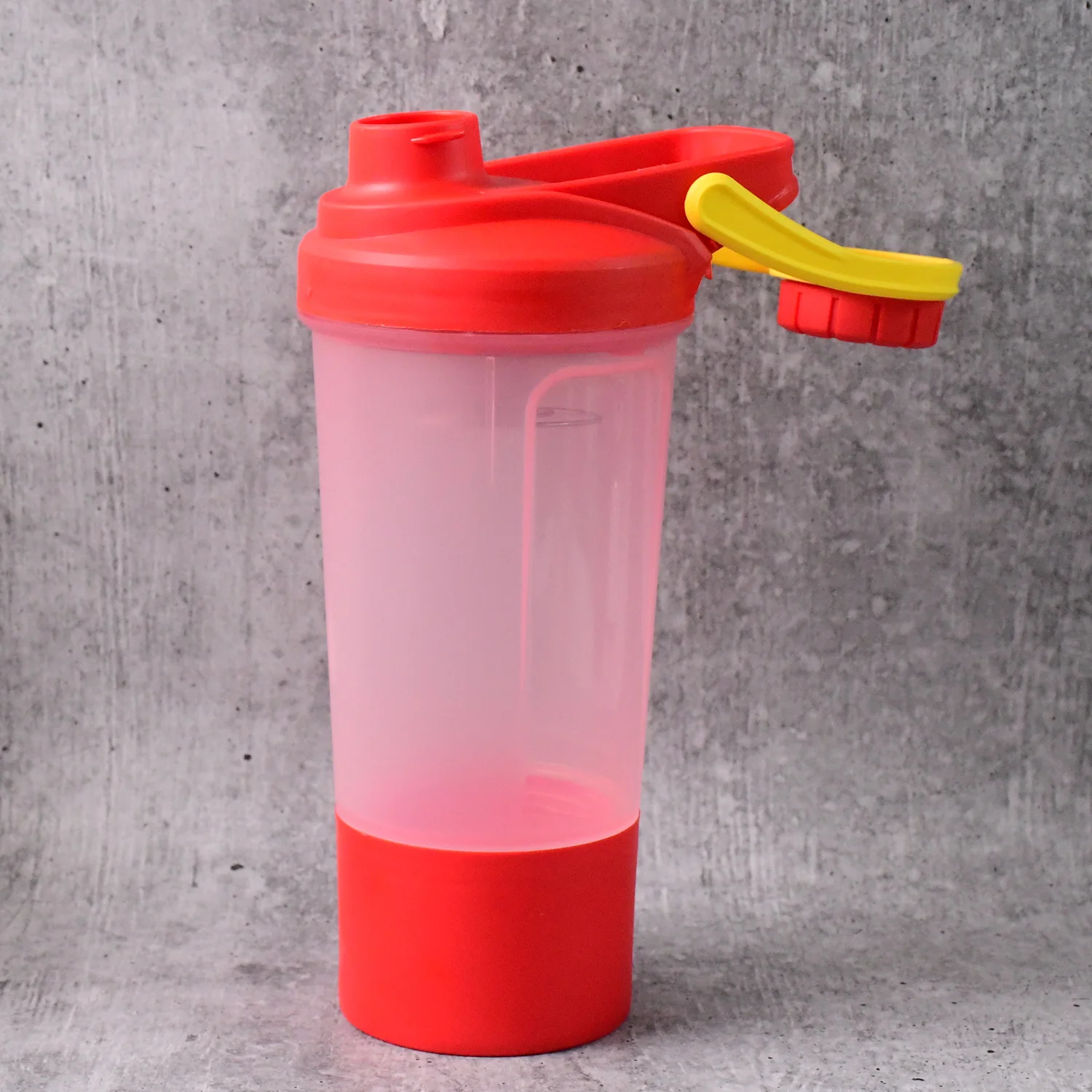 Supermom Plastic Premium Booster Gym Shaker Bottle with Mixing Ball (550ml / 1 Pc) - Image 7