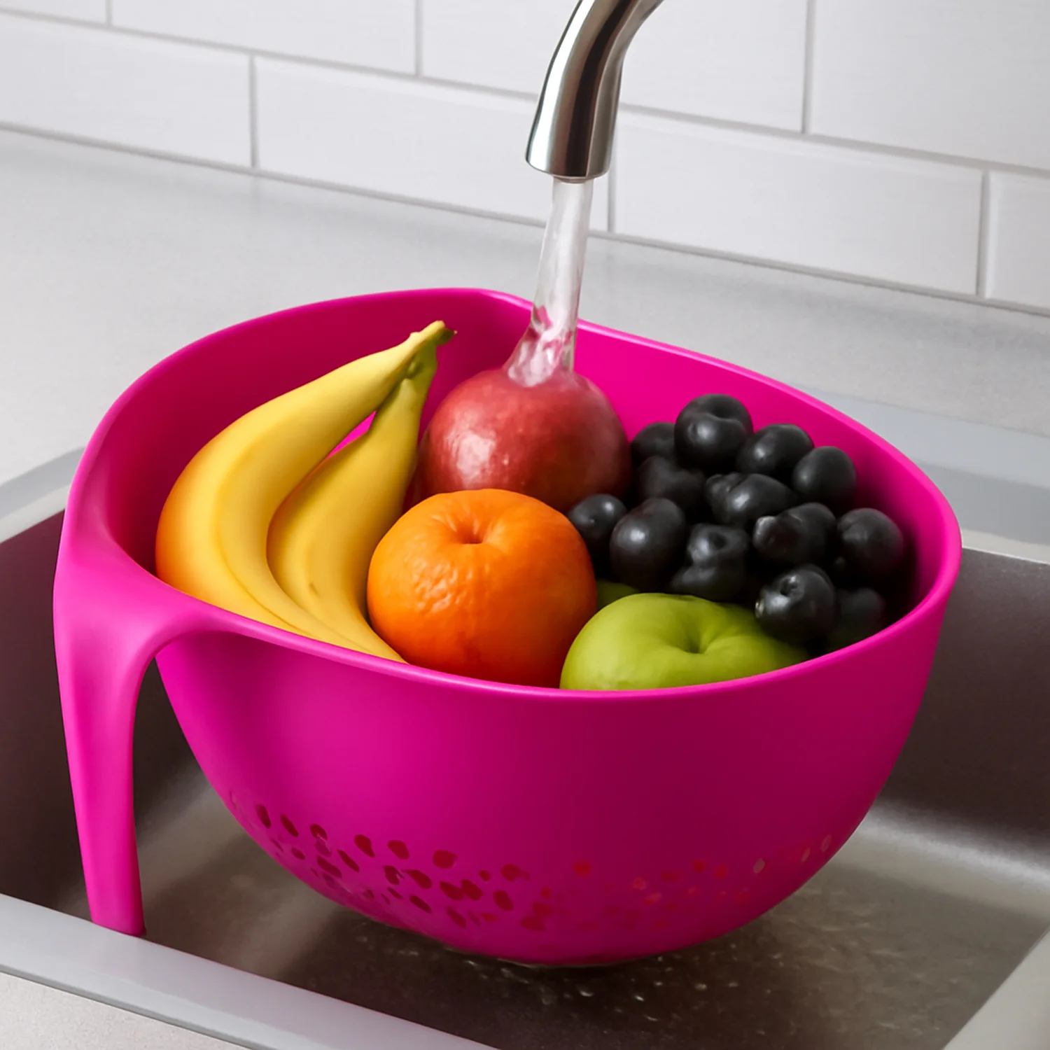 Supermom Plastic Premium Multipurpose Triangular Kitchen Colander (1 Pc) - Image 4