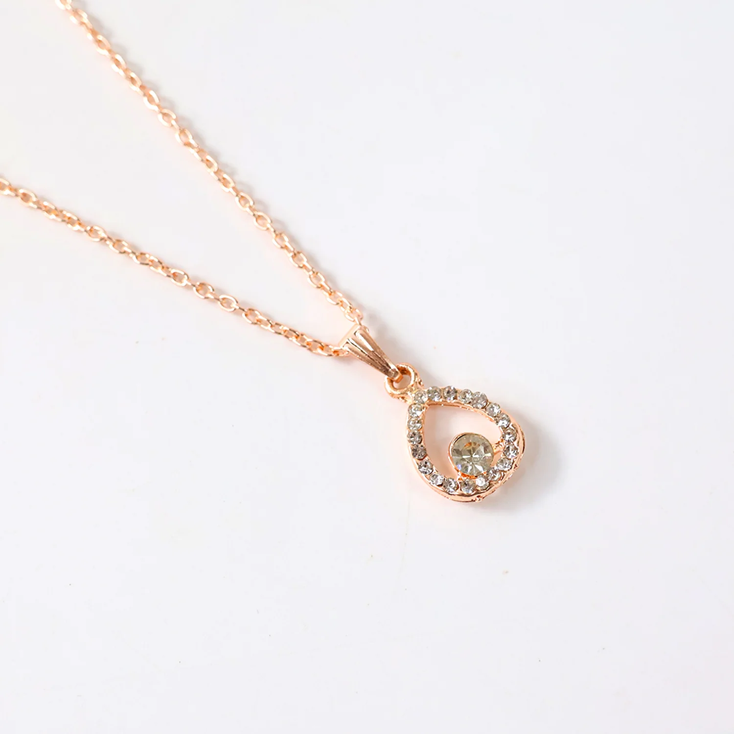Teardrop Pendant Necklace Jwellery For Women And Girls (1Pc) - Image 3