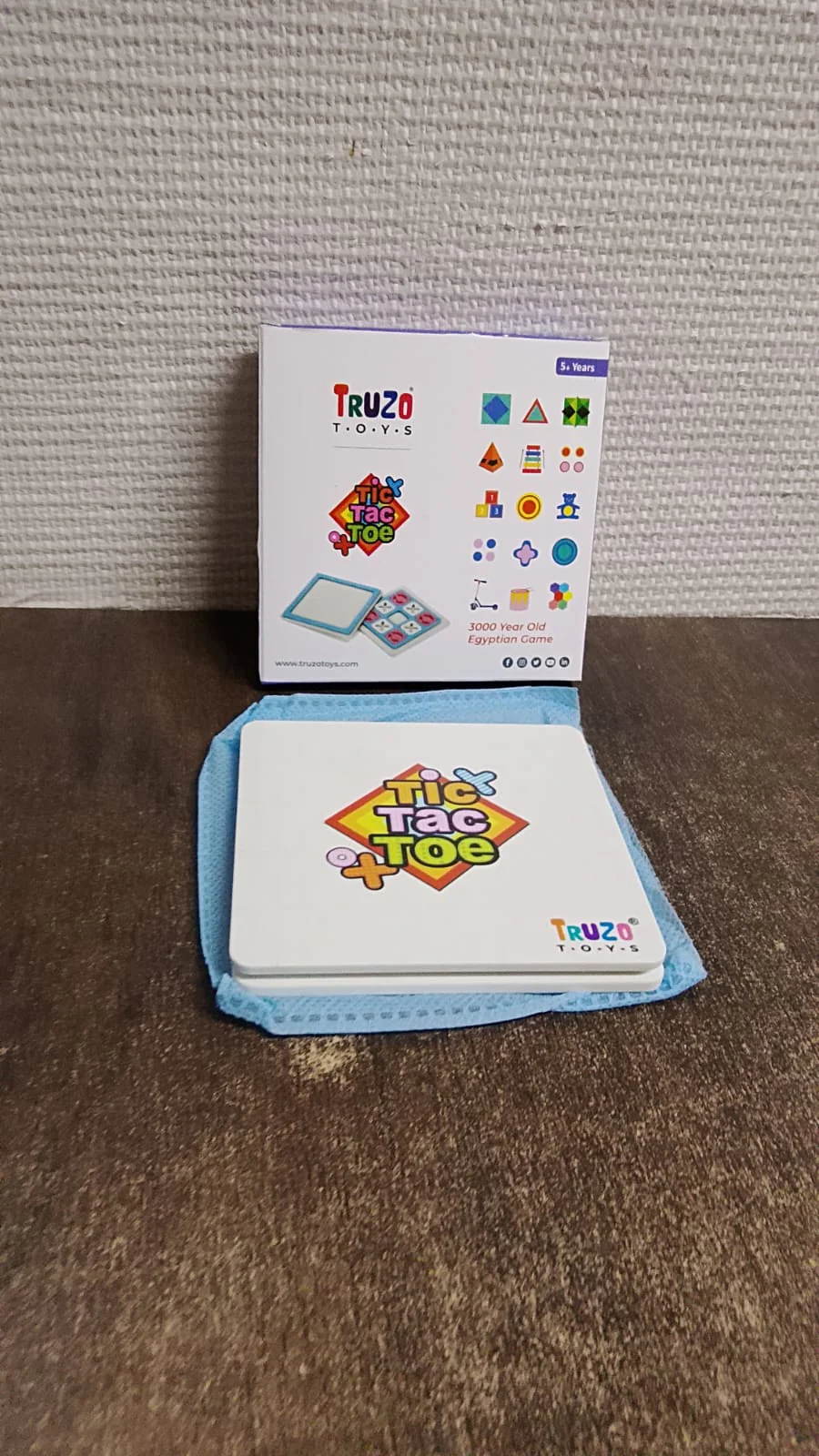 Tic Tac Toe Classic Strategy Board Game for Kids (1 Set) - Image 8