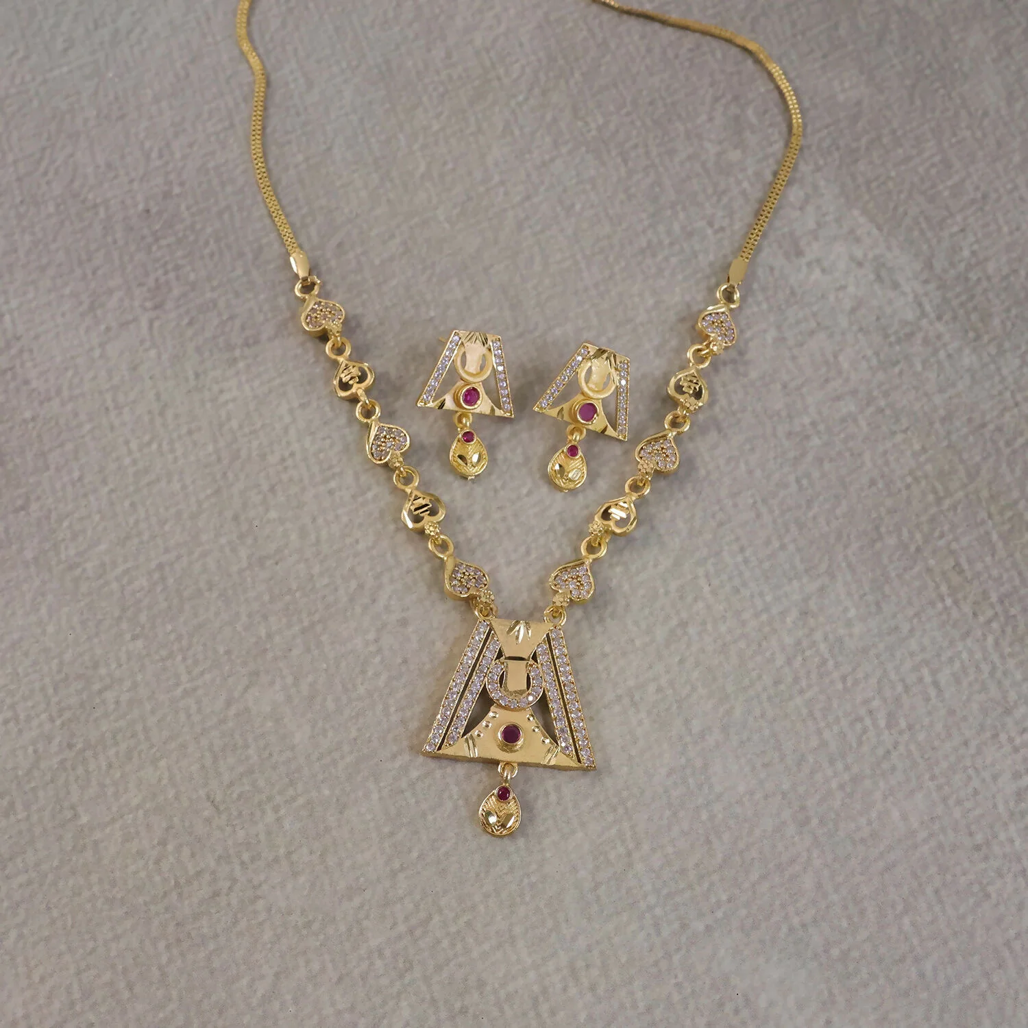 Timeless Beauty Necklace Set with Elegant Classic Design for Women Festive Wear - Image 2