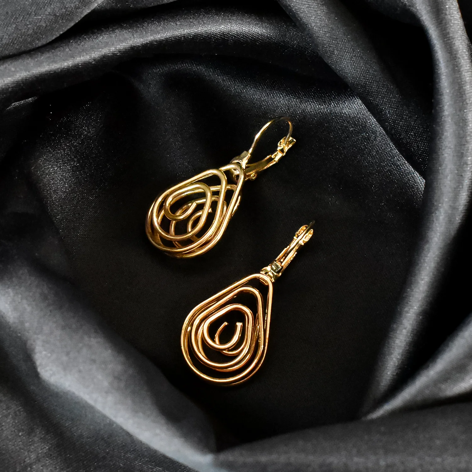 Timeless Crystal Earring Set - Image 4