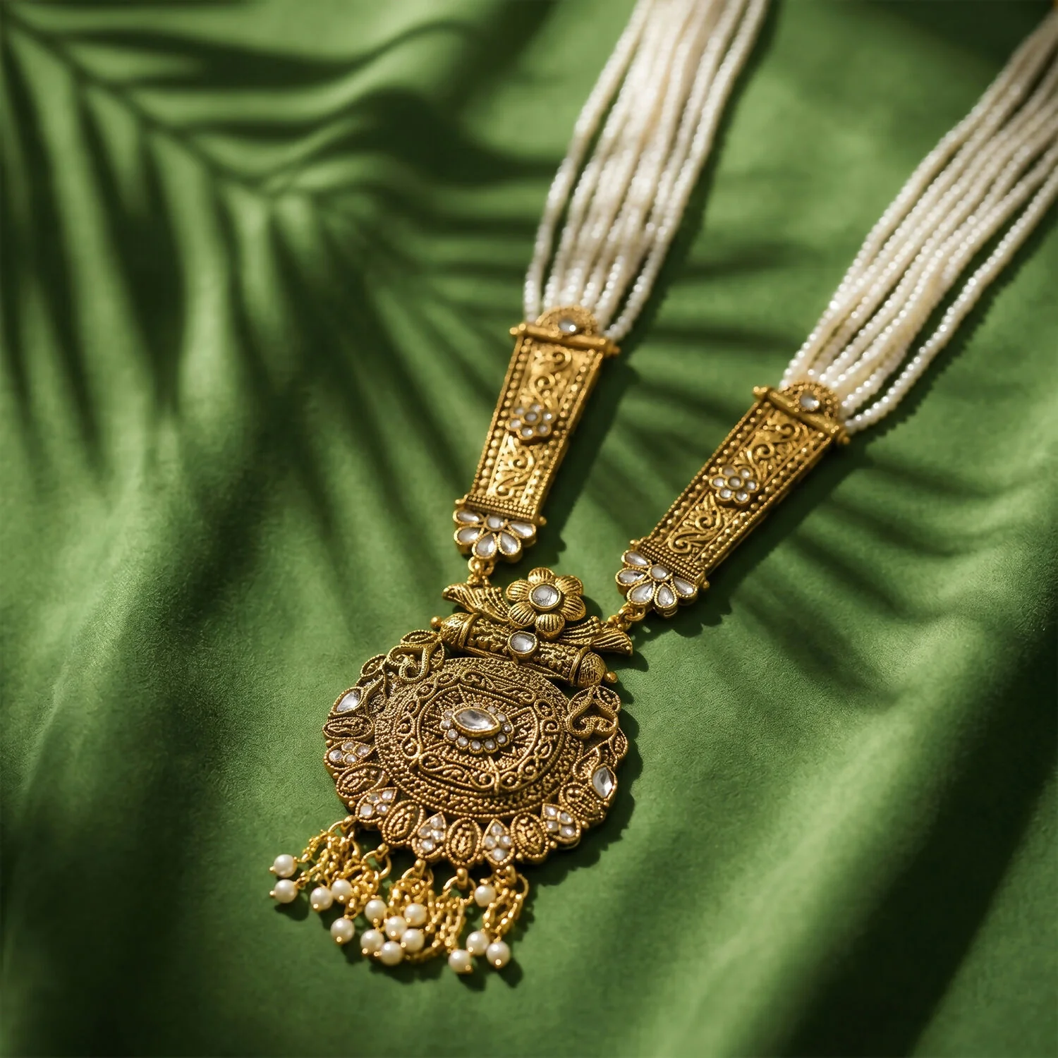 Timeless Gold Necklace Set with Pearls and Matching Earrings for Special Occasions - Image 3