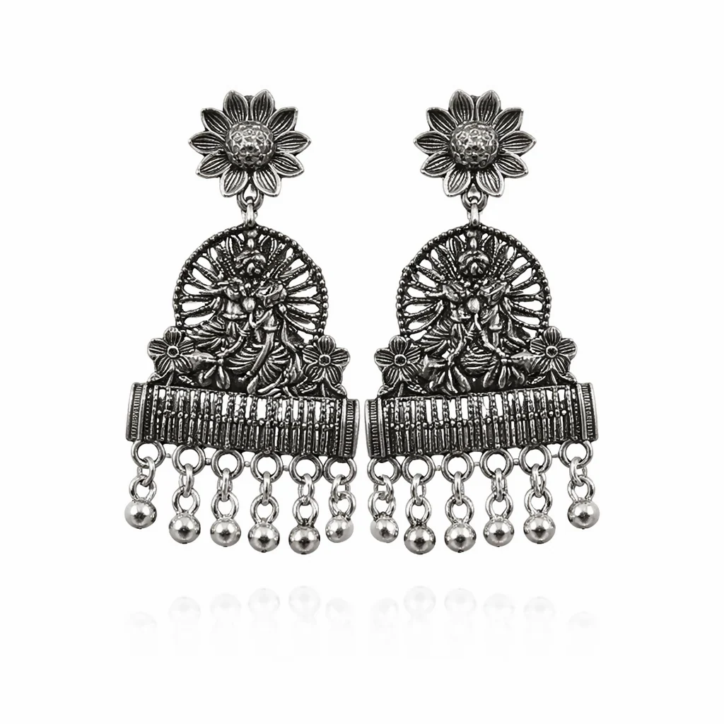 Traditional Elegant Silver Oxidised Jhumka Earrings for Women - Image 2