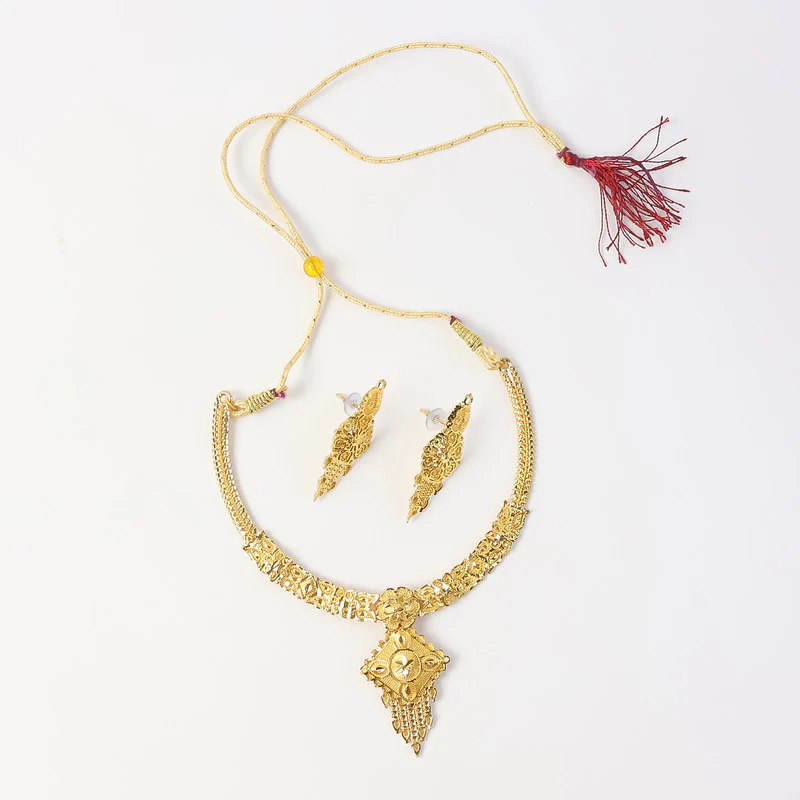 Traditional Floral Drop Choker Necklace Set – Elegant Festive & Wedding Jewellery - Image 5