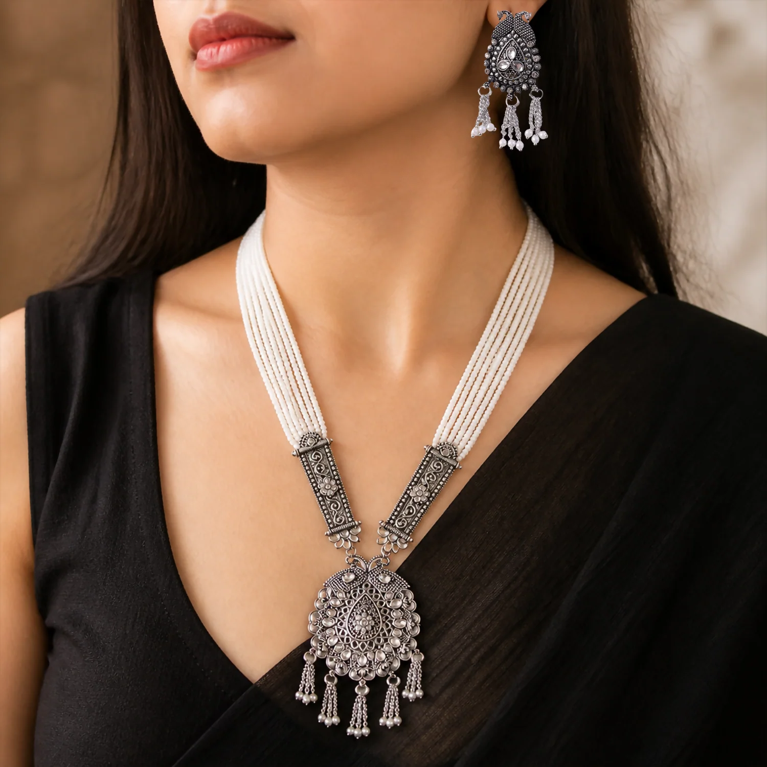 Traditional Pearl Necklace with Designer Pendant Set - Image 2