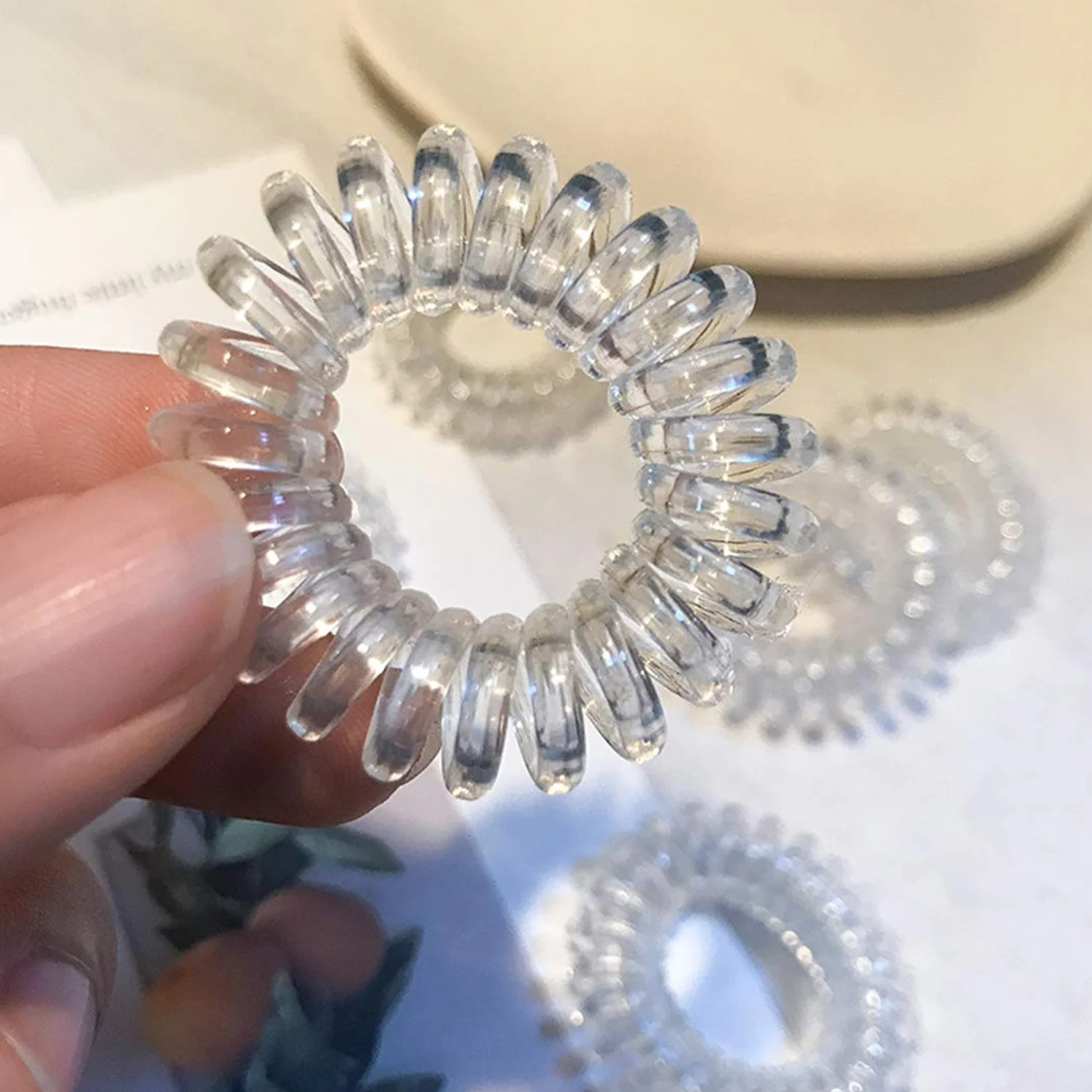 Transparent Spiral Coil Hair Band With Case 3 Pc Set - Image 8