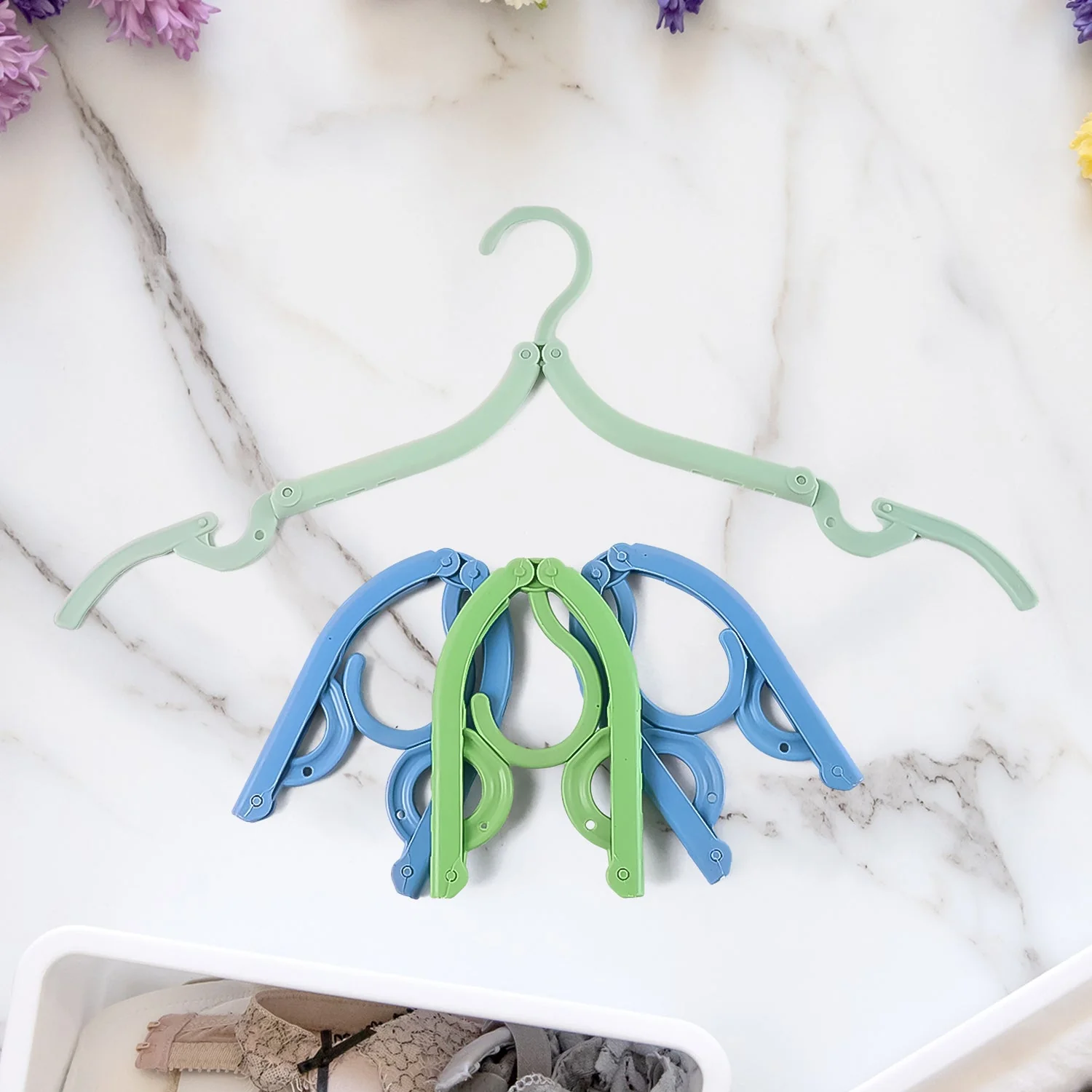 Travel Hangers, Portable Folding Clothes Hangers (4 Pc / Big) - Image 6