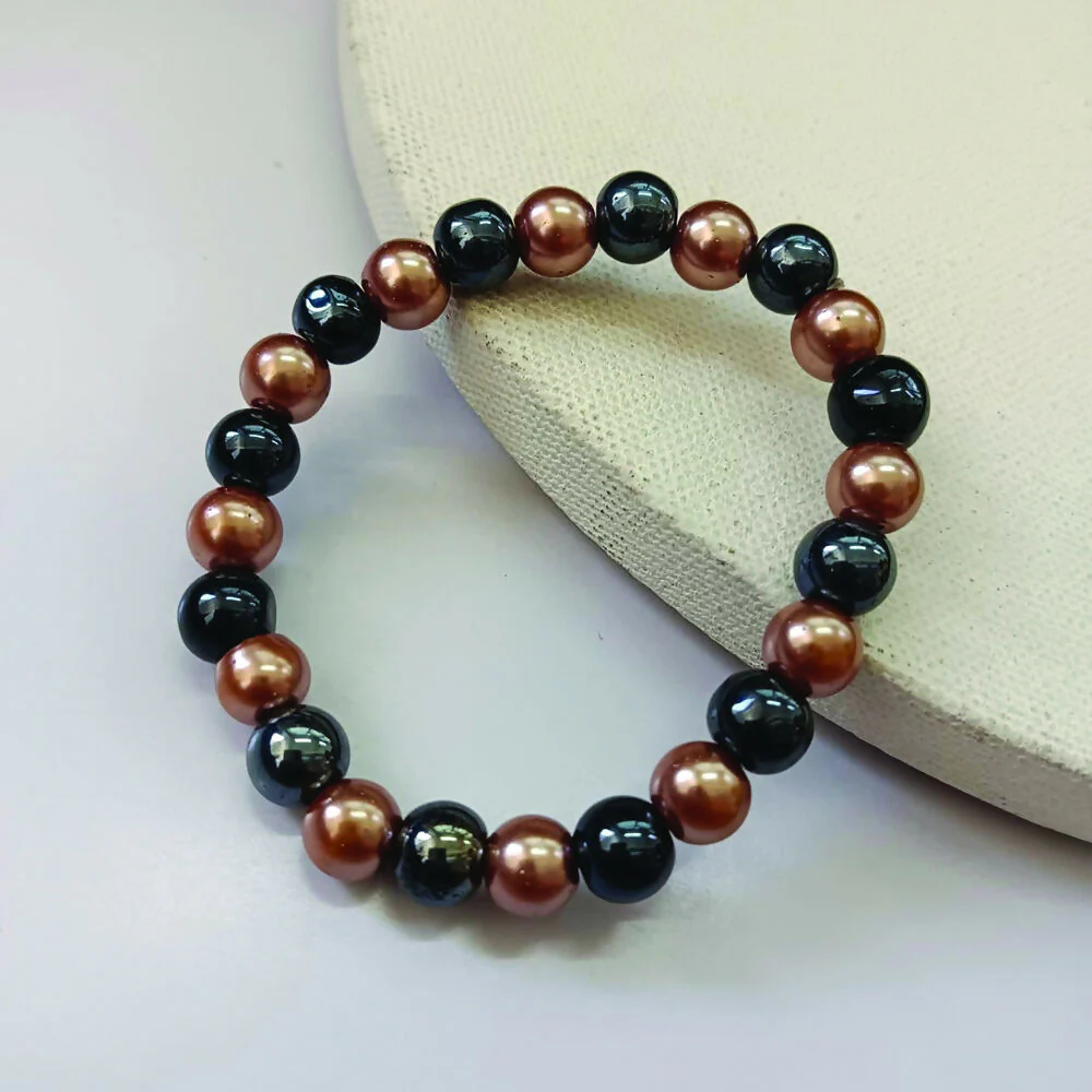 Trendy Black and Gold Bracelet – Unisex - Image 2
