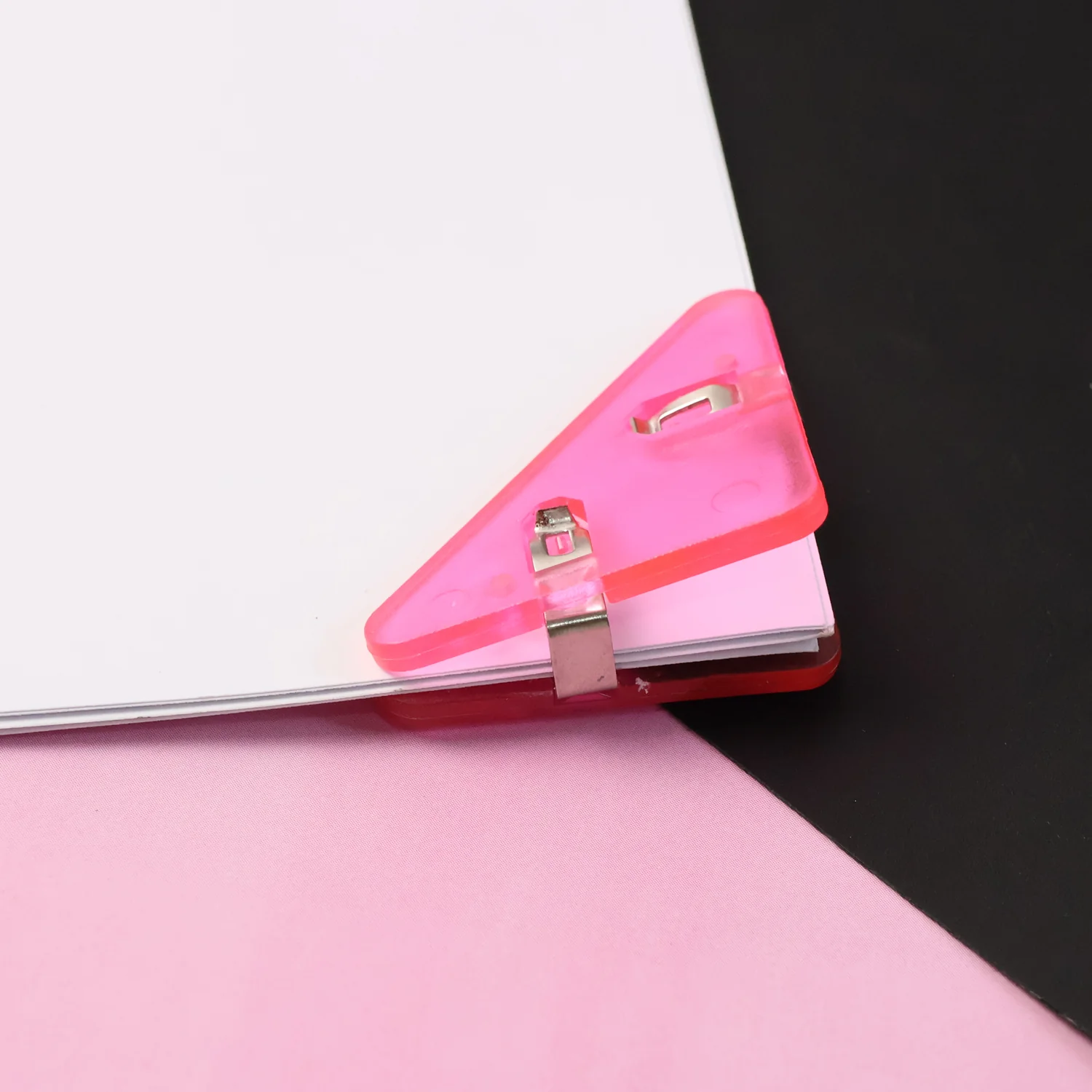 Triangle Paper Clips | Small Corner Clips for Paper, Document Clip (1 pc) - Image 6