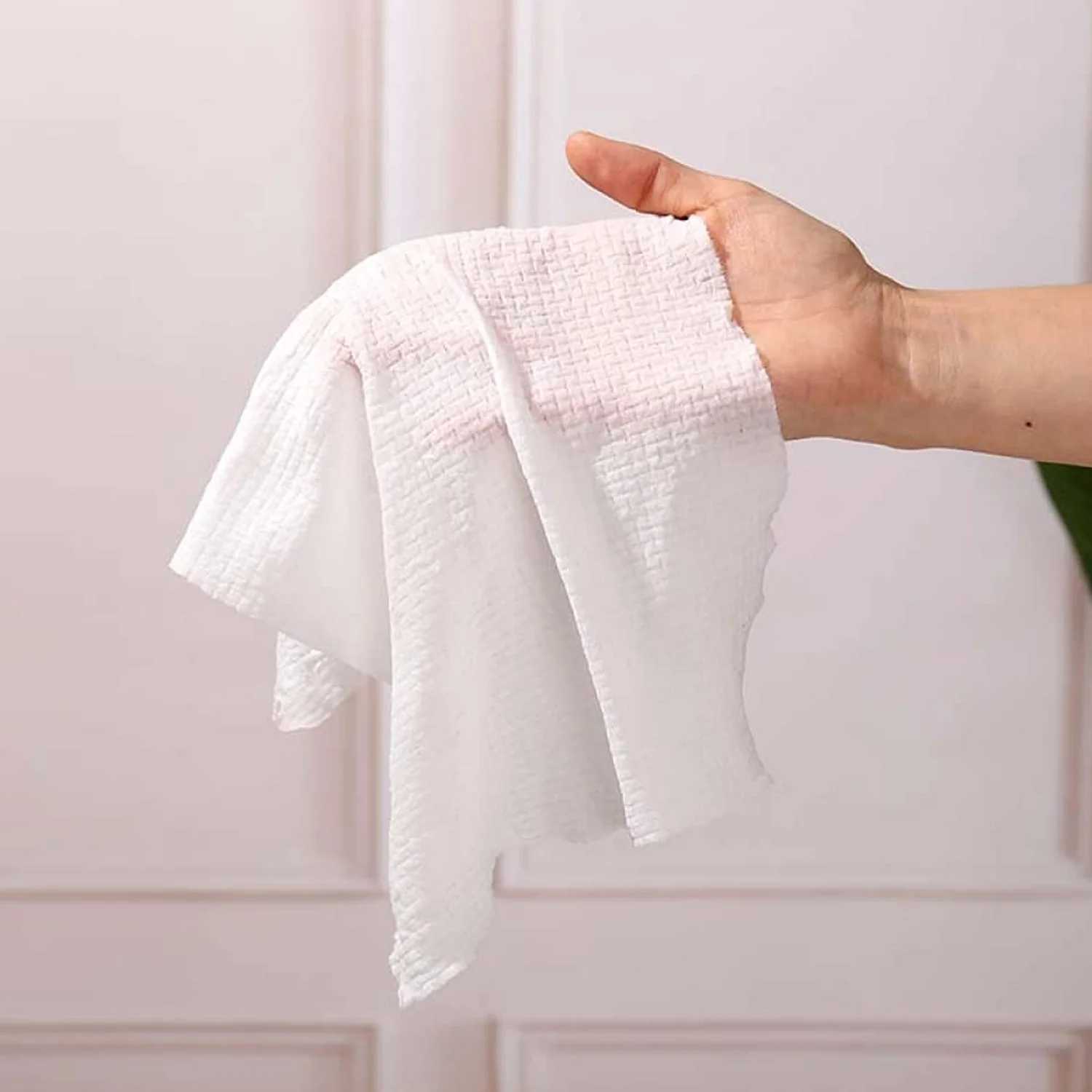 Ultra Soft Compact Disposable Travel Tissue Towel (1 Pc 30x25 Cm) - Image 4