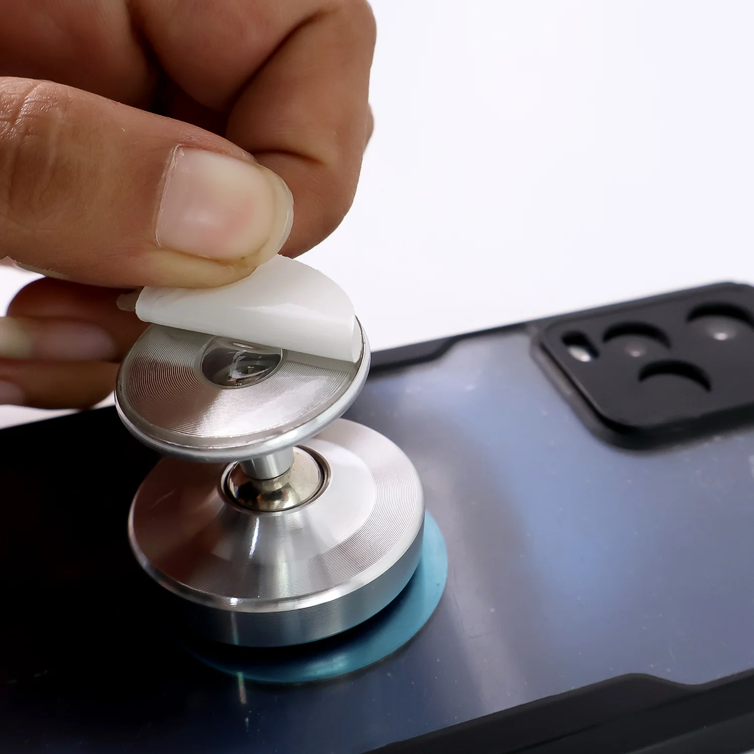 Universal Magnetic Mobile Phone Holder Stand - Image 4